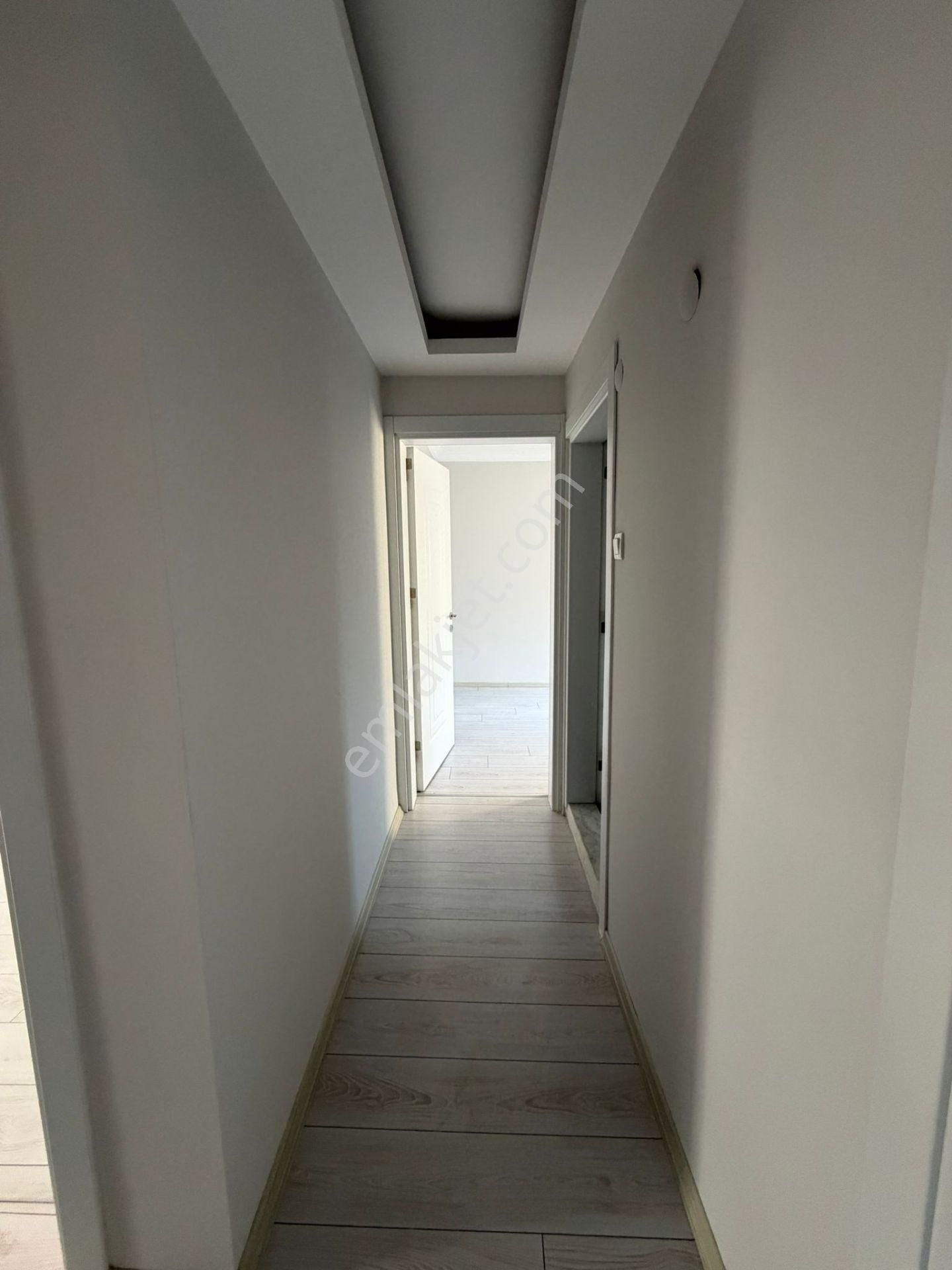 Buca Fırat Mah. Cadde Üzeri 2+1 85 M2 Kapalı Mutfak Doğalgazlı Kiralık Daire - Görsel 8