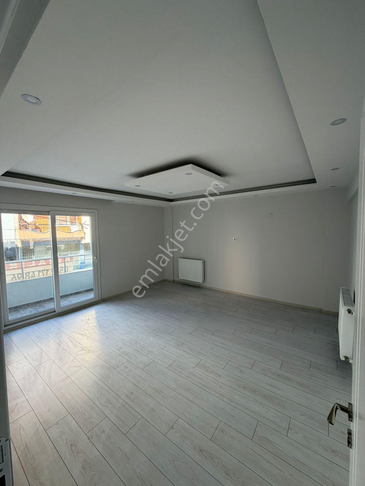 Buca Fırat Mah. Cadde Üzeri 2+1 85 M2 Kapalı Mutfak Doğalgazlı Kiralık Daire - Görsel 3