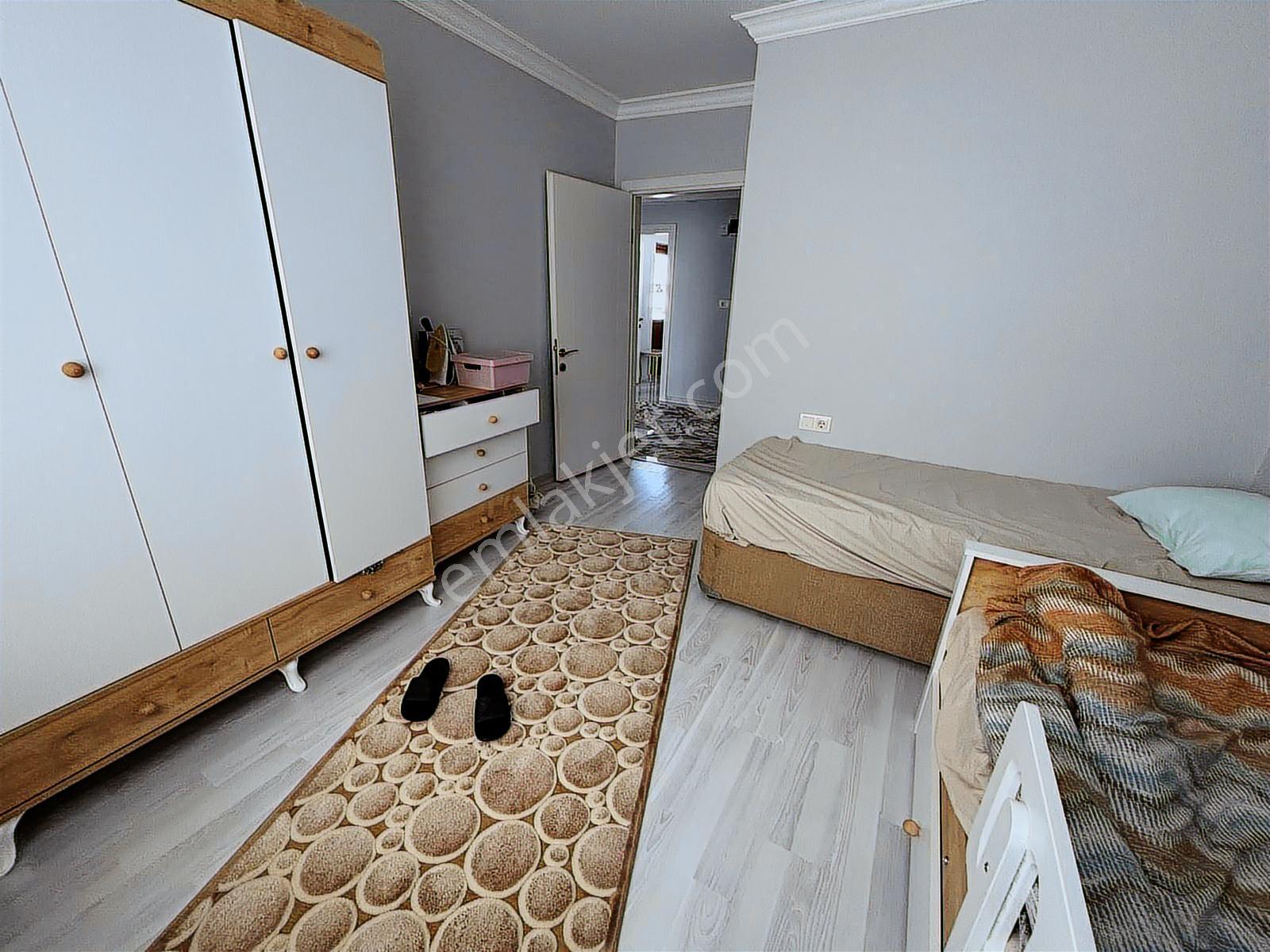 Yunusemre'de Harika Yapılı Masrafsız 4 Katlı Bina - Görsel 9