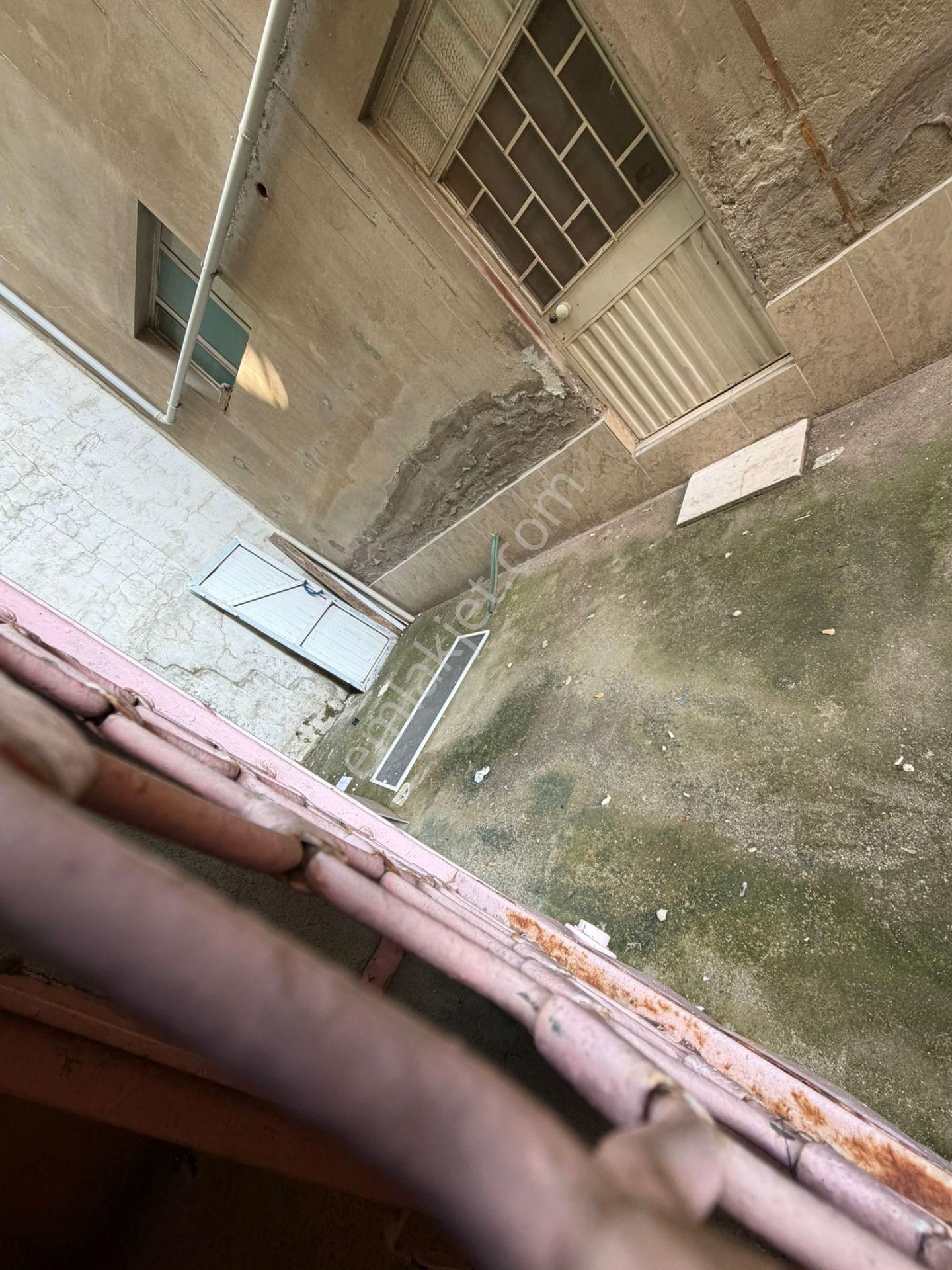 Buca Fırat Mah. 95 M2 Bahçeli Kiralık Depo Dükkan - Görsel 8