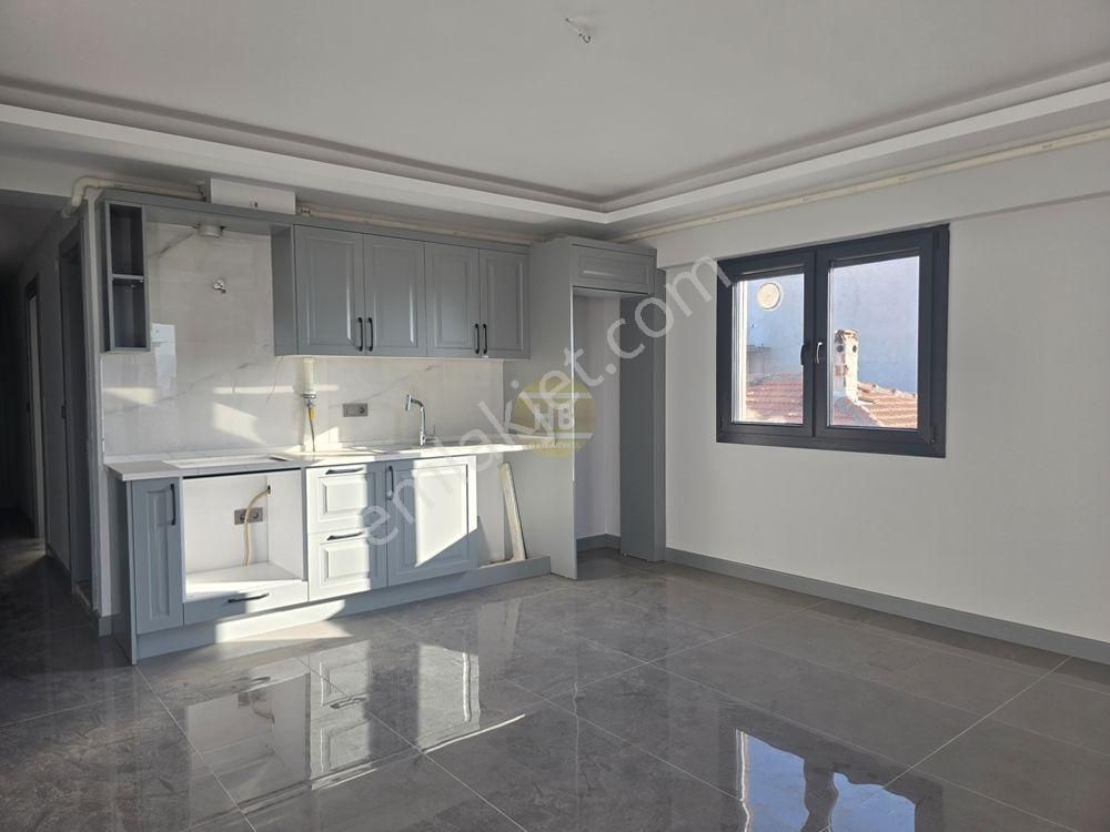 Hb'den 1+1 Sıfır Satılık Daire, Üst Düzey Kalitede, Geniş, Çift Cephe, Balkon, Mükemmel Ferahlık.. - Görsel 5