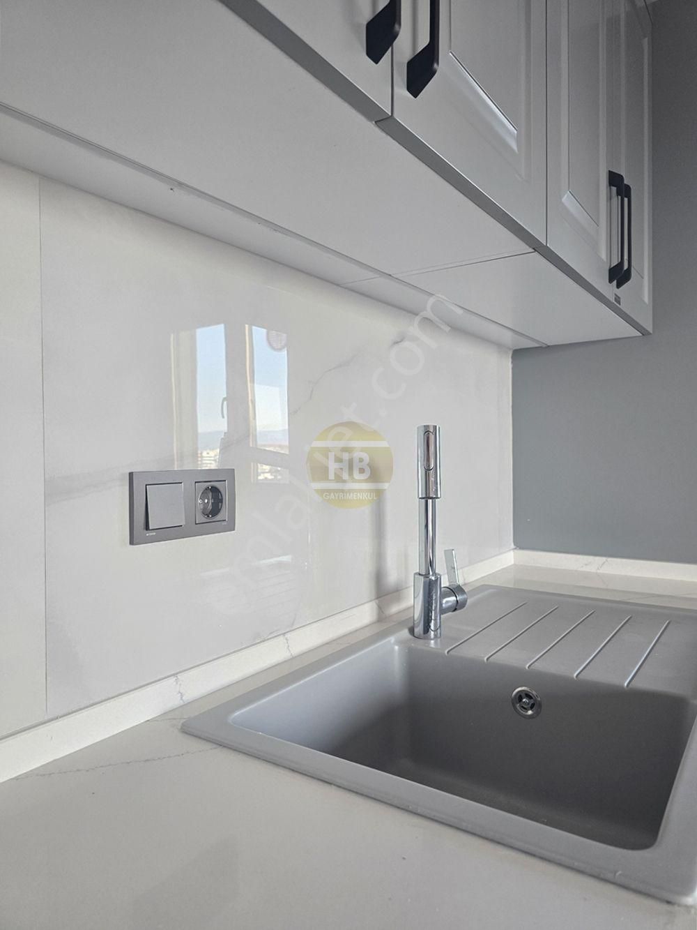 Hb'den 1+1 Sıfır Satılık Daire, Üst Düzey Kalitede, Geniş, Çift Cephe, Balkon, Mükemmel Ferahlık.. - Görsel 7