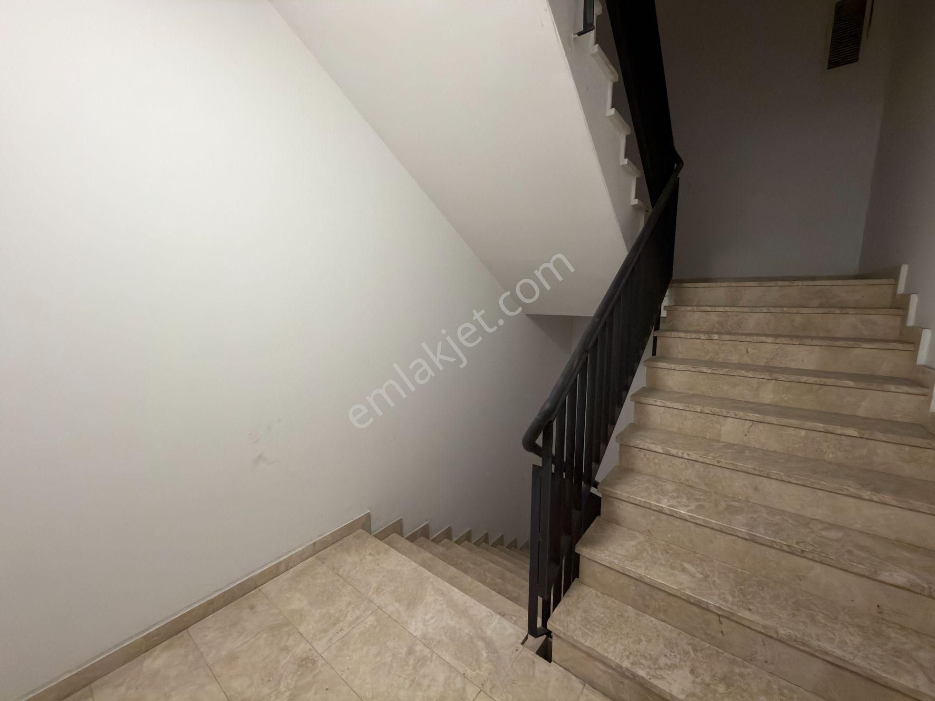 Referans Güneşli Projesinde Kiralık 1+1 Daire - Görsel 15