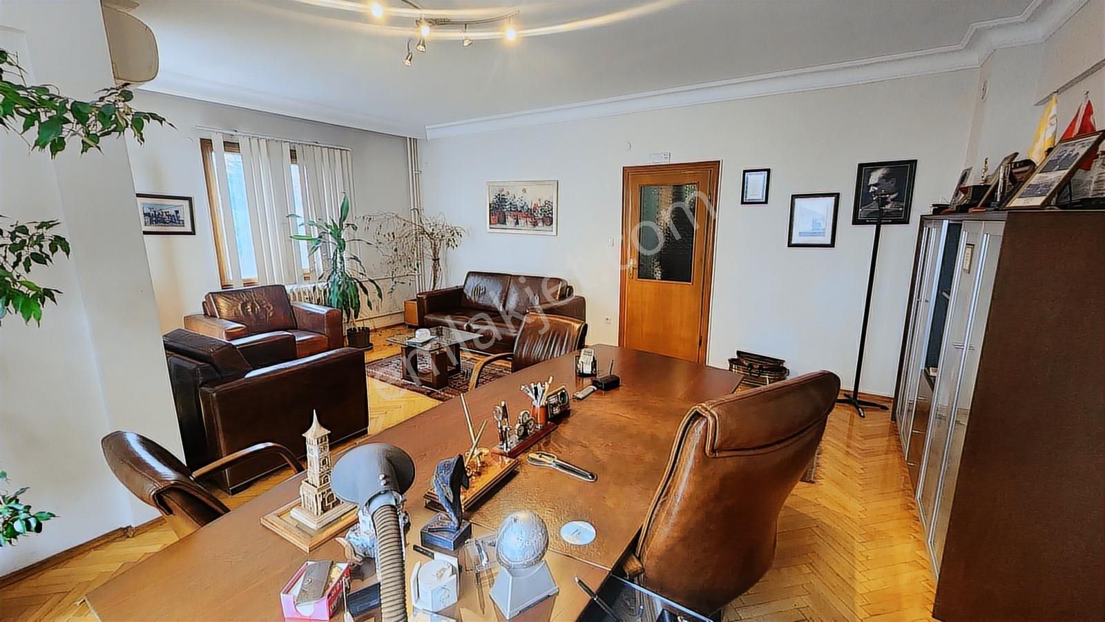 İnönü Cd.üzeri Çok Merkezi ,eşyalı Veya Eşyasız Ofis Fırsatı 3+1 - Görsel 7