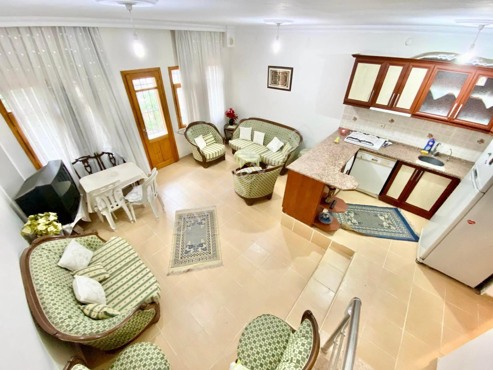 ꧁akçay Ay Emlaktan꧂güre'de Ön Cephe Geniş Teraslı Çift Mutfak Site İçerisinde Satılık 3+1villa - Görsel 8