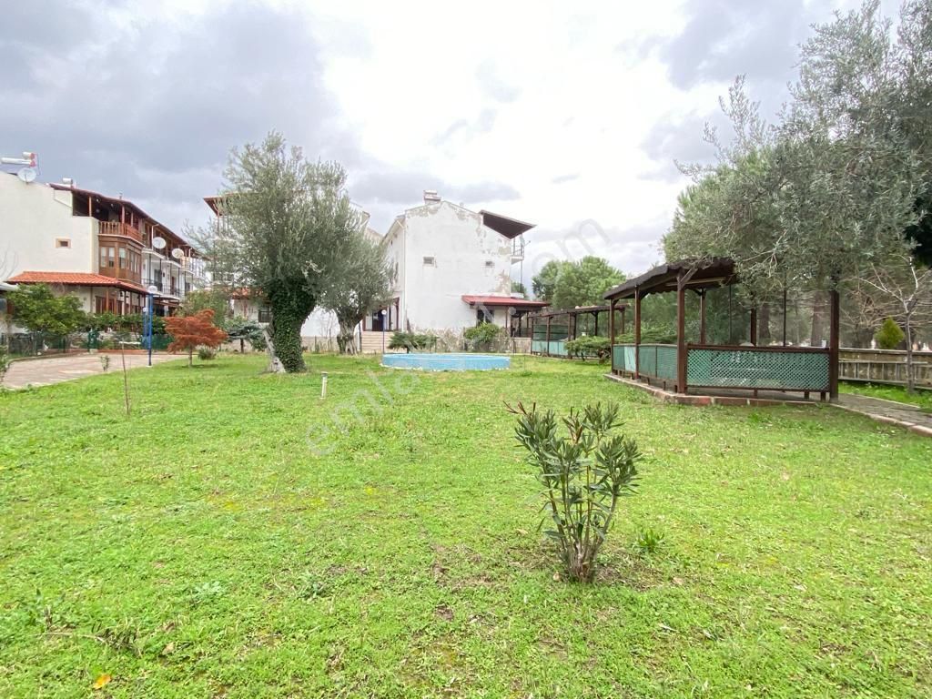 ꧁akçay Ay Emlaktan꧂güre'de Ön Cephe Geniş Teraslı Çift Mutfak Site İçerisinde Satılık 3+1villa - Görsel 33