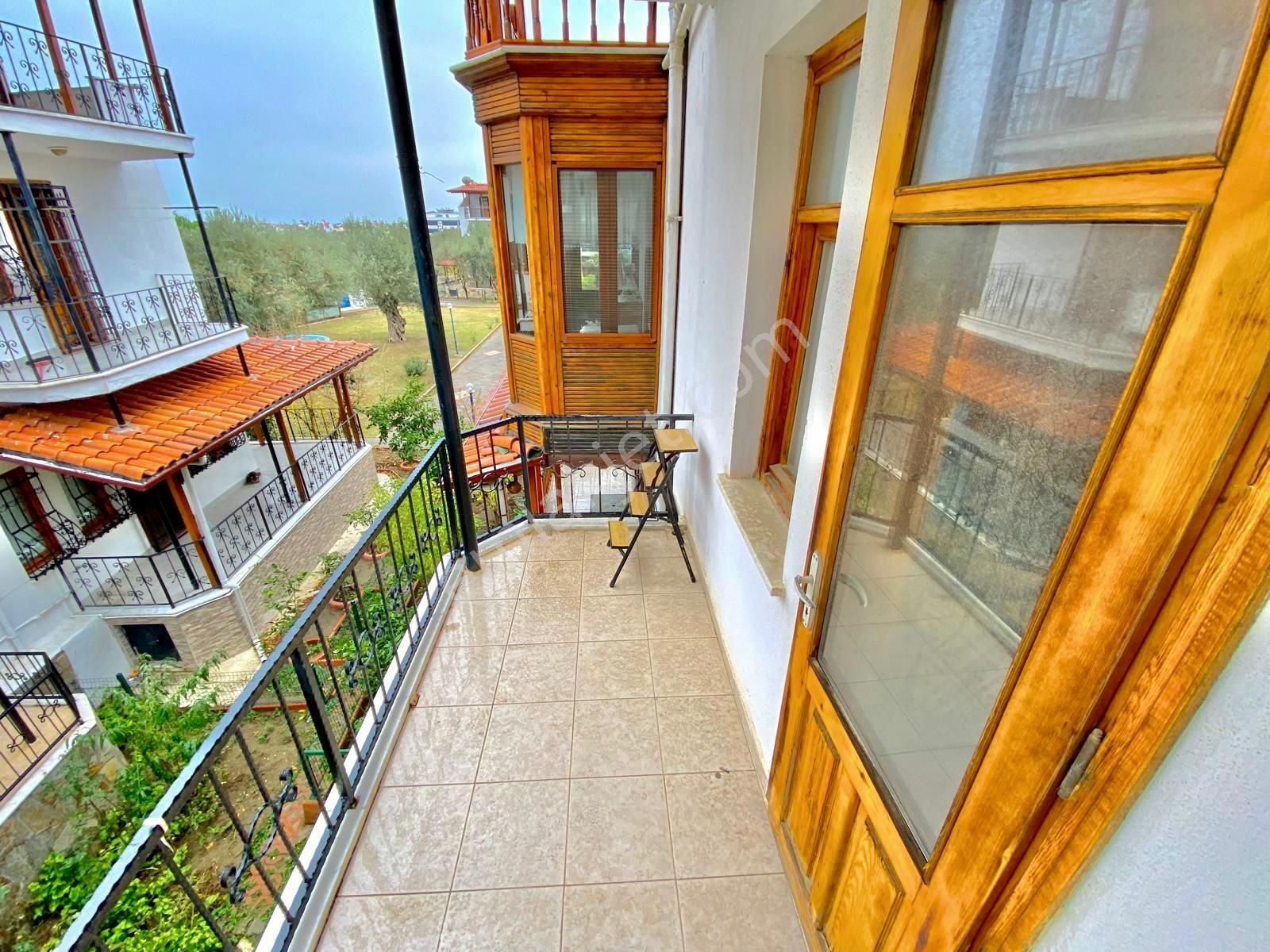 ꧁akçay Ay Emlaktan꧂güre'de Ön Cephe Geniş Teraslı Çift Mutfak Site İçerisinde Satılık 3+1villa - Görsel 21