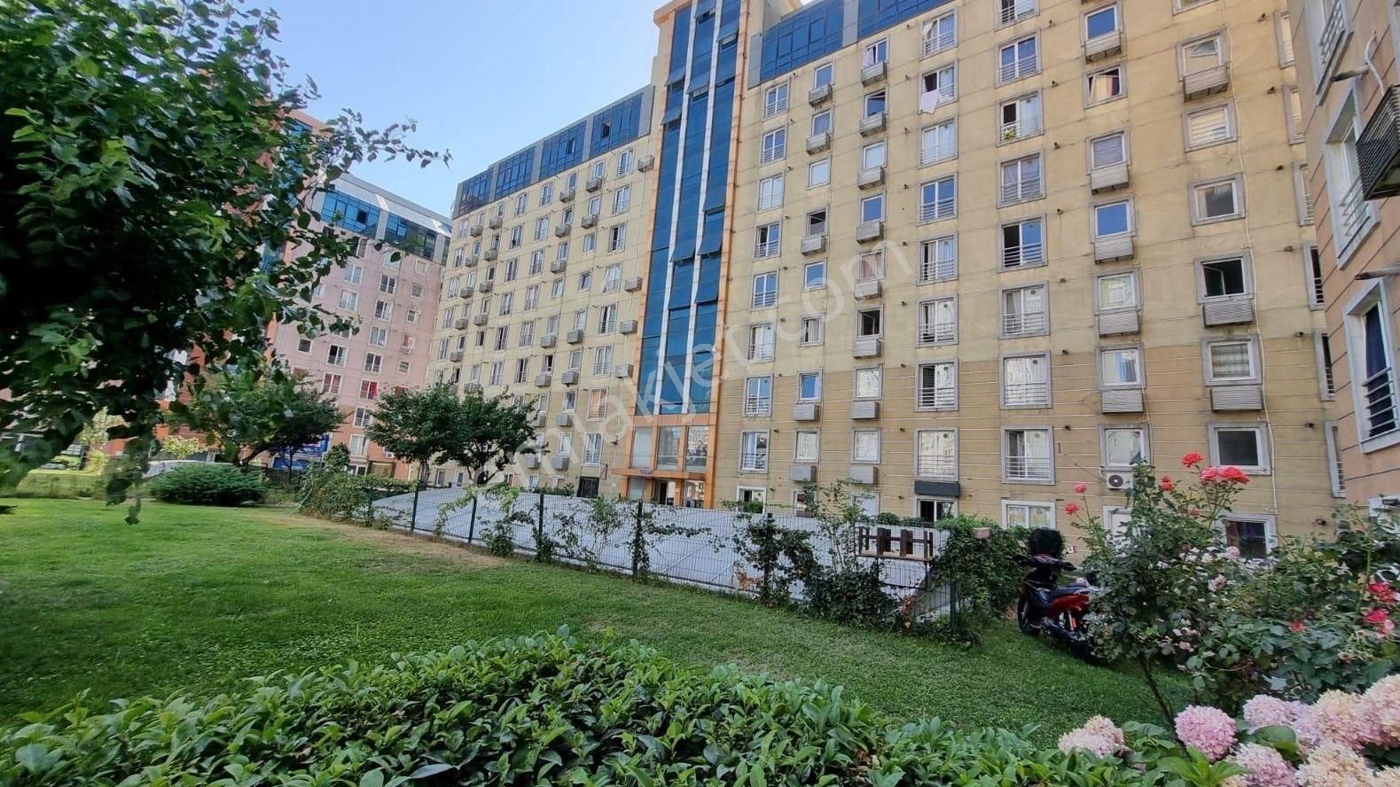 Remax Kaya Gökevler Mah Eşyalı Kiralık Daire Metrobüs Yakın