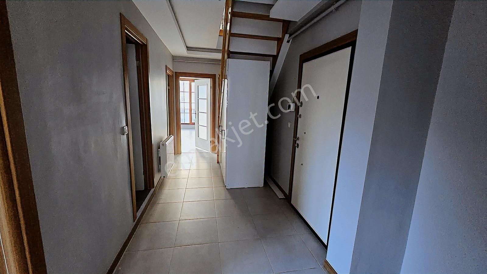 Remax Kaya Beylıkdüzü Gürpınar Boş Satılık 3+2 Dublex Daıre