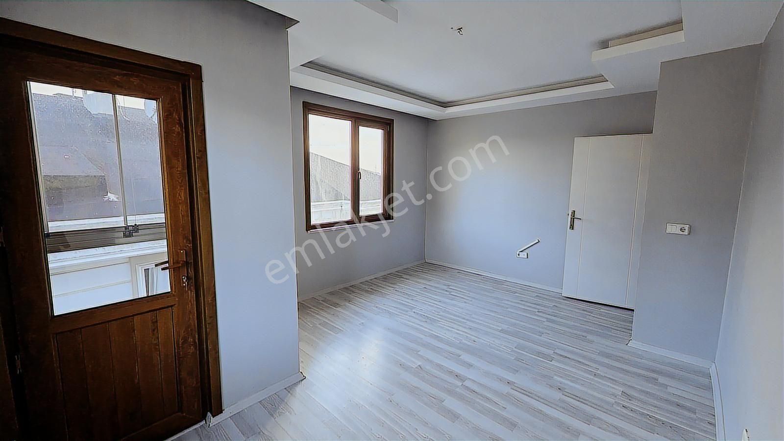 Remax Kaya Beylıkdüzü Gürpınar Boş Satılık 3+2 Dublex Daıre - Görsel 2