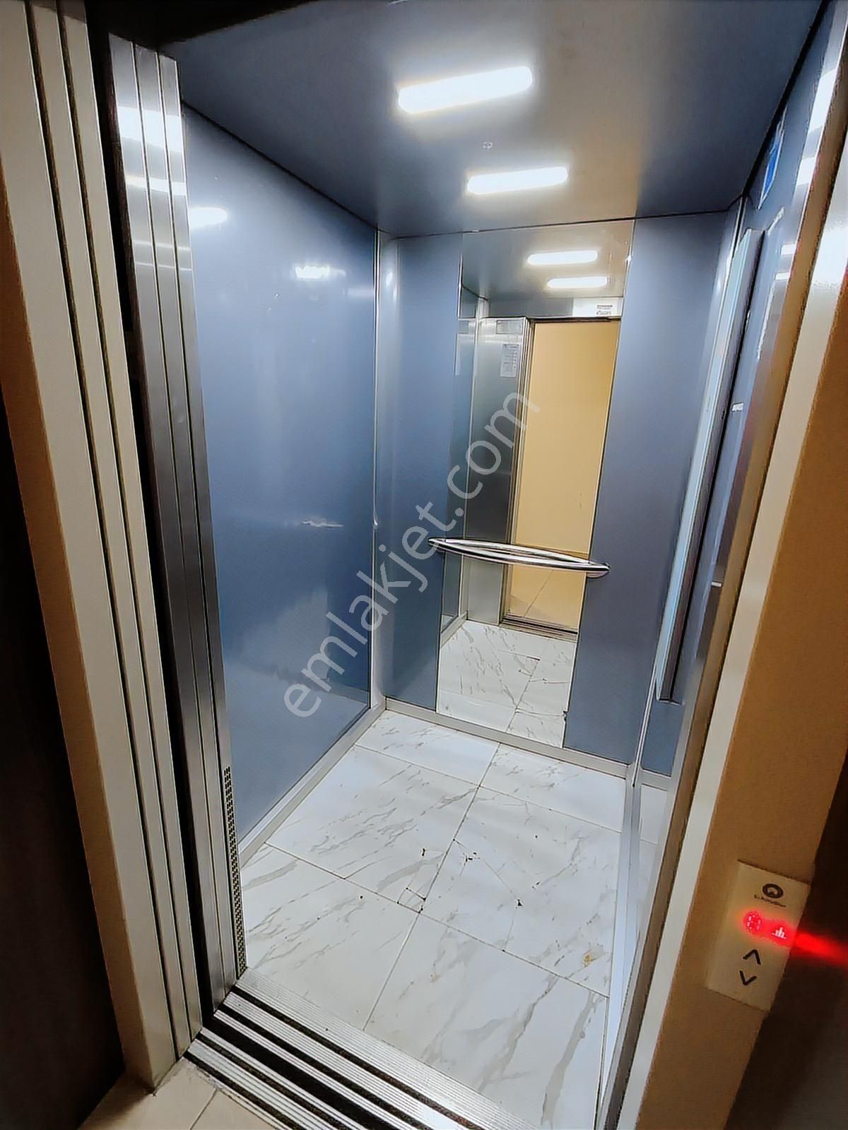 Doğanaraslı Bulvarında Demir Park Lüks 3+1 Geniş 160 M2 - Görsel 22