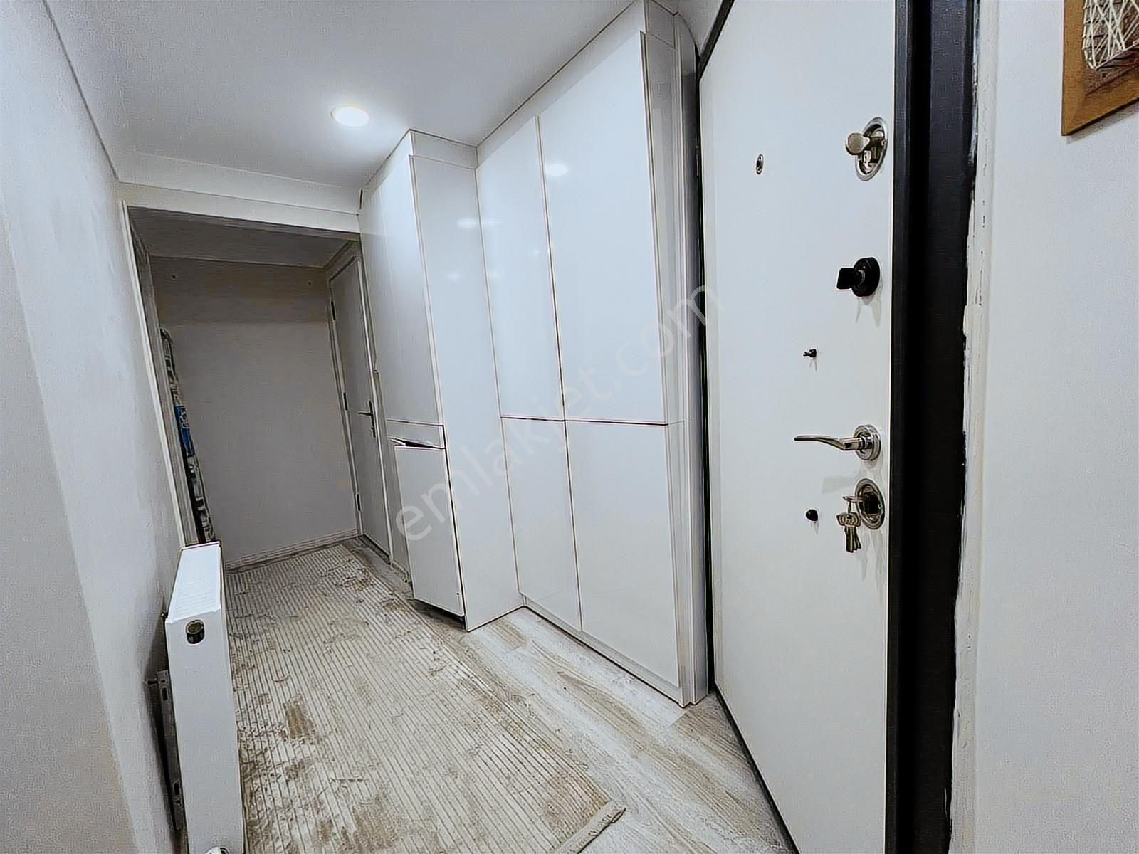 Pendik İç Dış Yenilenmiş Havaalanına Yakın Fırsat 2+1 Satılık - Görsel 12