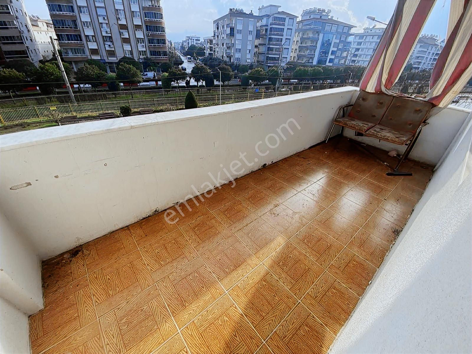 Torbalı Alpkent Mah Kiralık 3+1 Ara Kat Daire - Görsel 7