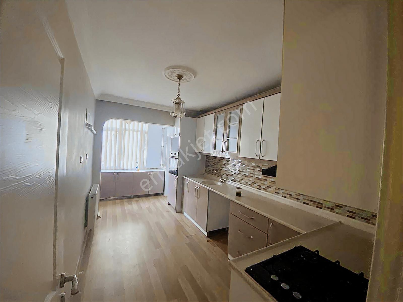 Torbalı Alpkent Mah Kiralık 3+1 Ara Kat Daire - Görsel 3
