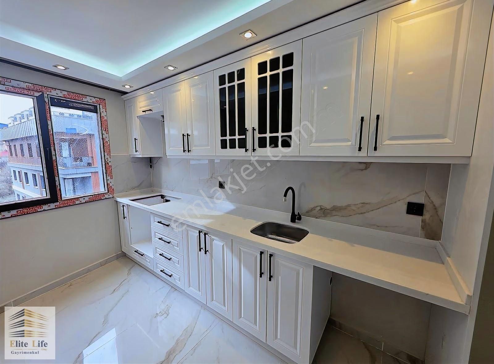 Çekmeköy Merkez Mahallesinde Kat Mülkiyetli 2+1 110 M2 Ara Kat - Görsel 26