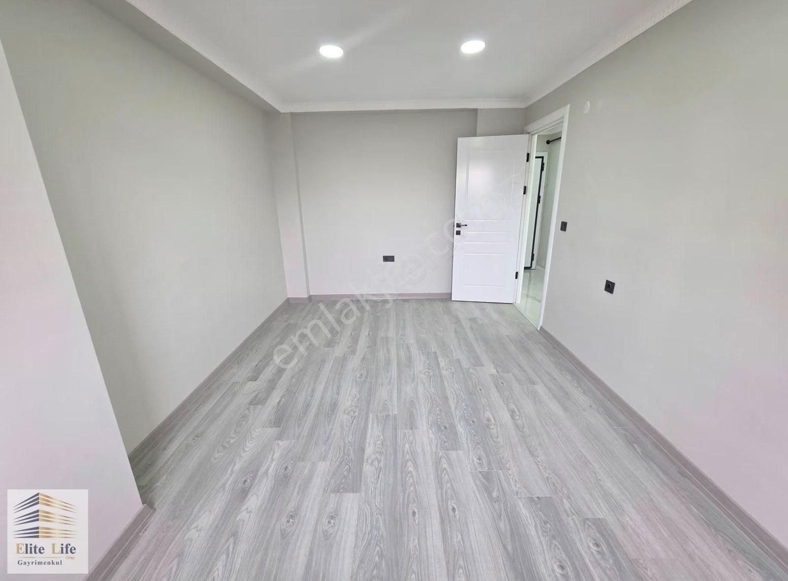 Çekmeköy Merkez Mahallesinde Kat Mülkiyetli 2+1 110 M2 Ara Kat - Görsel 5