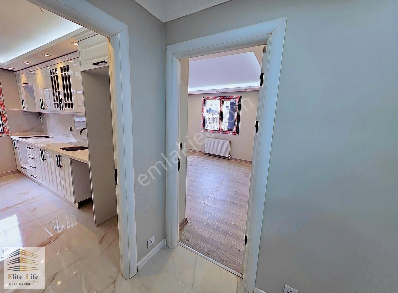 Çekmeköy Merkez Mahallesinde Kat Mülkiyetli 2+1 110 M2 Ara Kat - Görsel 28