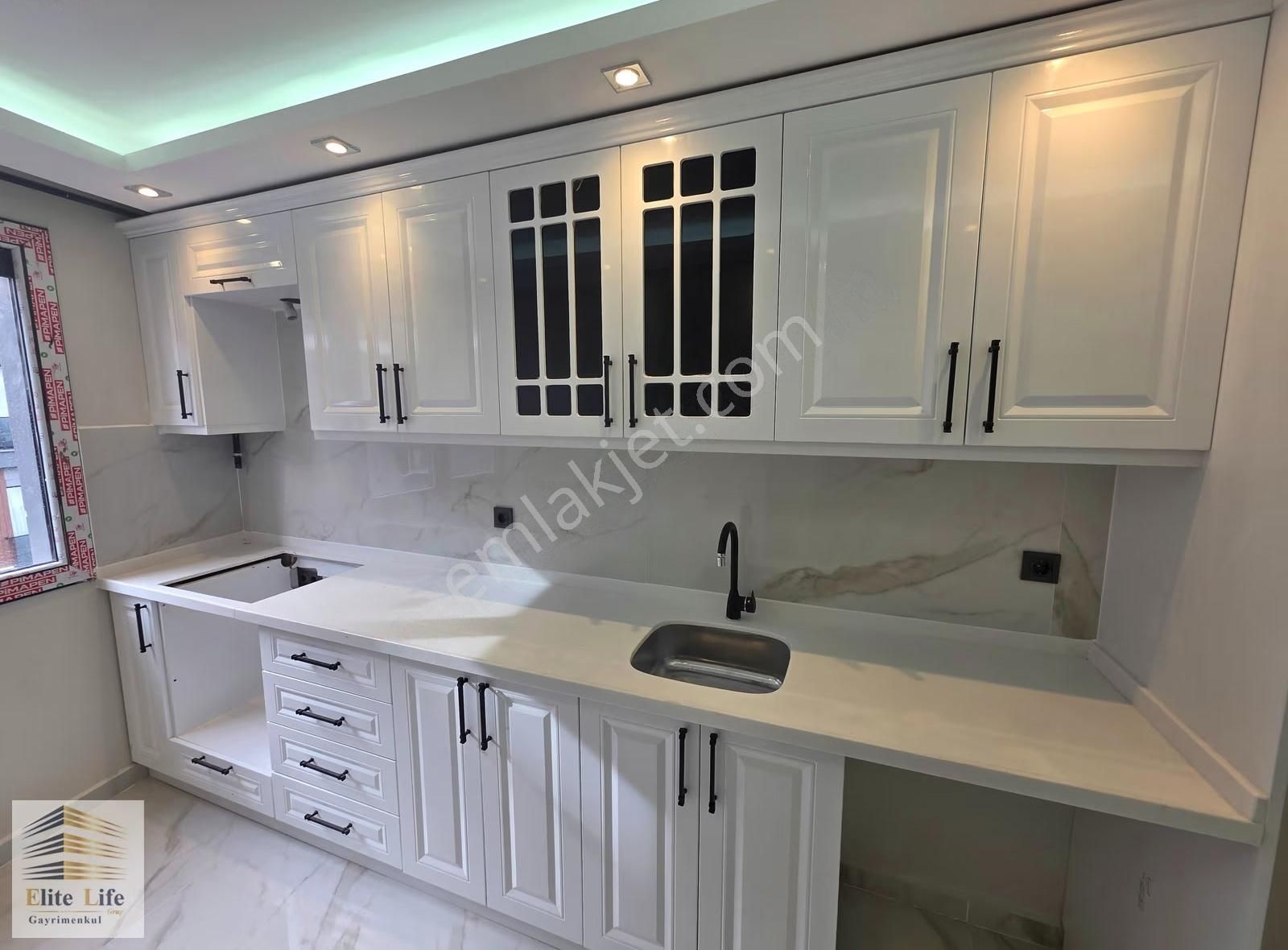 Çekmeköy Merkez Mahallesinde Kat Mülkiyetli 2+1 110 M2 Ara Kat - Görsel 6