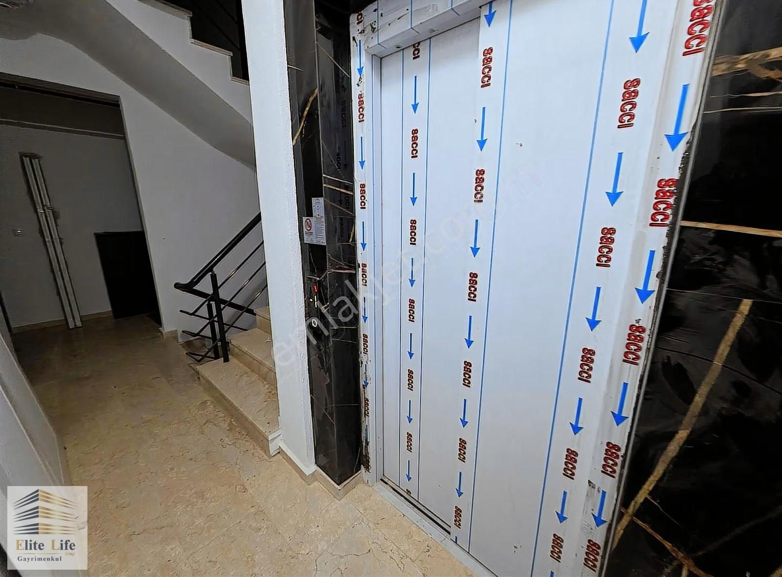 Sancaktepe Osmangazide Cadde Üzeri, Sıfır,balkonlu 115 M2 3+1 - Görsel 22