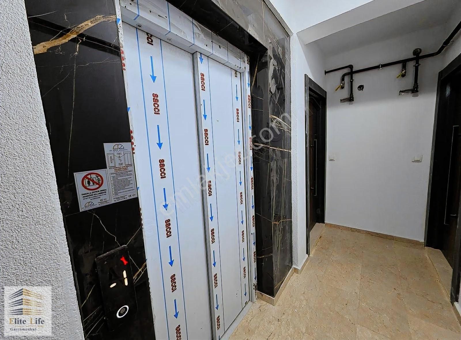 Sancaktepe Osmangazide Cadde Üzeri, Sıfır,balkonlu 115 M2 3+1 - Görsel 5