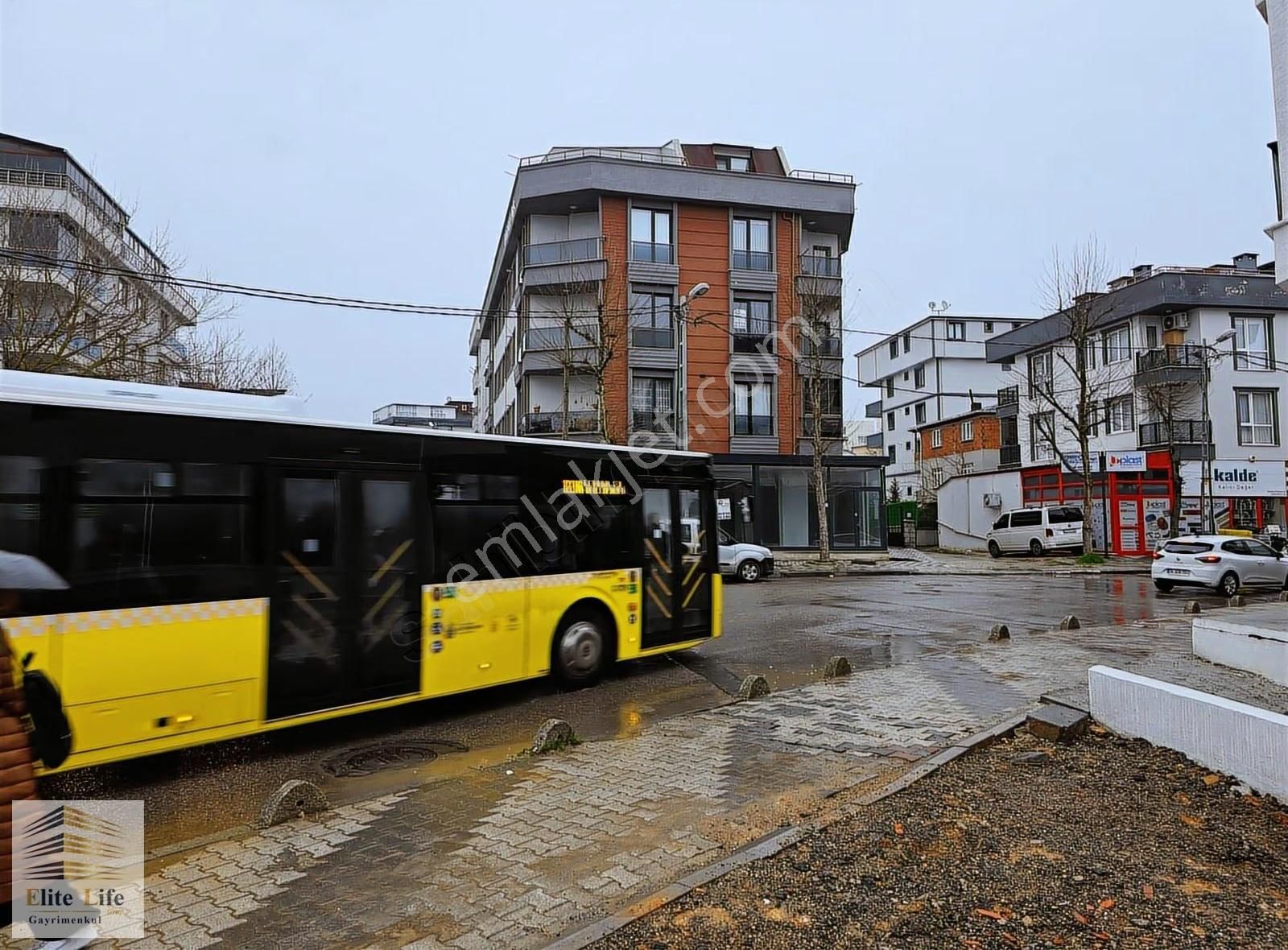 Sancaktepe Osmangazide Cadde Üzeri, Sıfır,balkonlu 115 M2 3+1 - Görsel 7