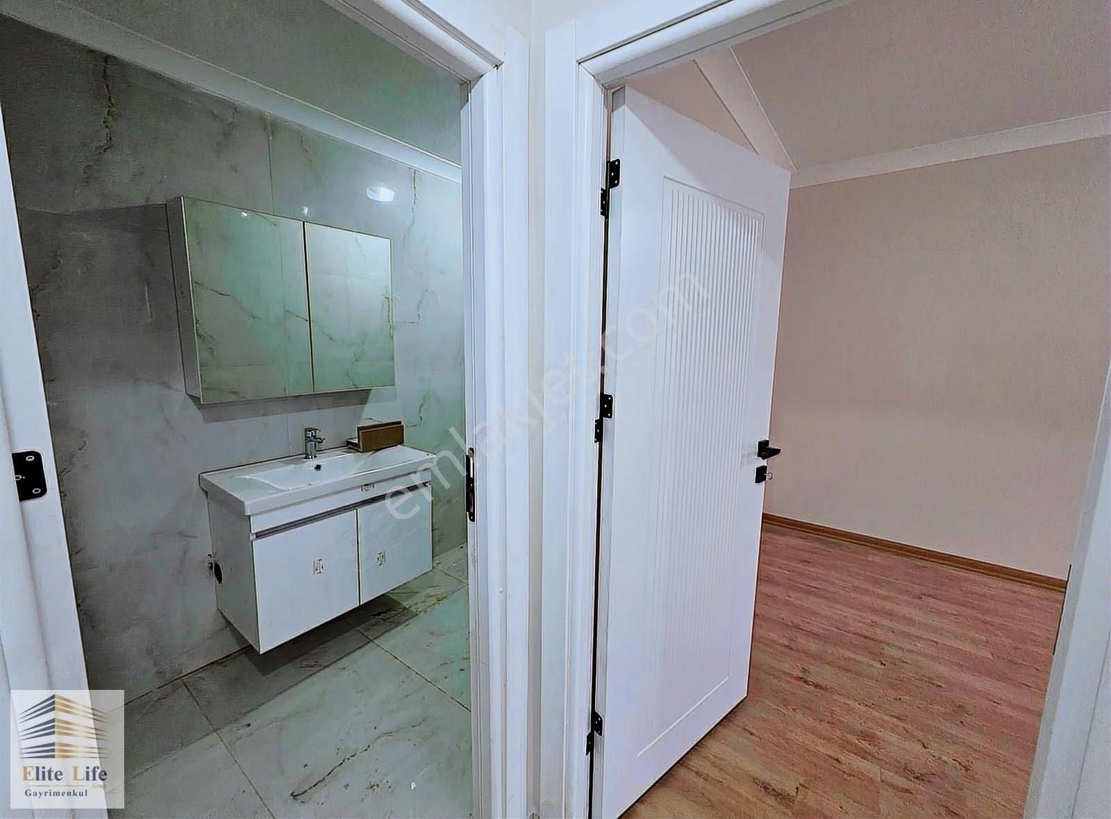 Sancaktepe Osmangazide Cadde Üzeri, Sıfır,balkonlu 115 M2 3+1 - Görsel 21