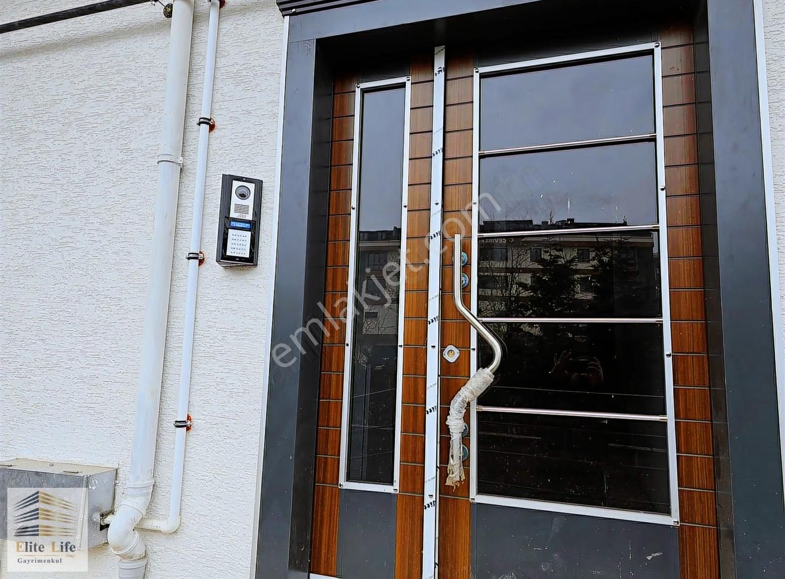 Sancaktepe Osmangazide Cadde Üzeri, Sıfır,balkonlu 115 M2 3+1 - Görsel 11