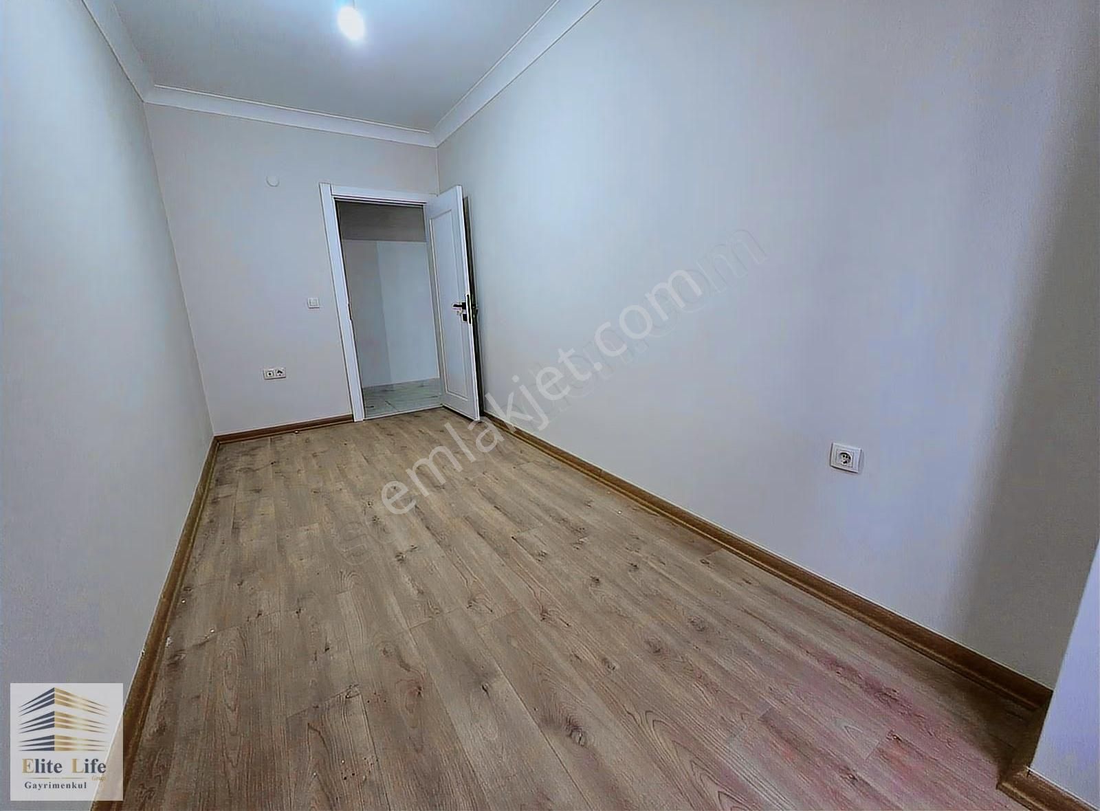 Sancaktepe Osmangazide Cadde Üzeri, Sıfır,balkonlu 115 M2 3+1 - Görsel 35