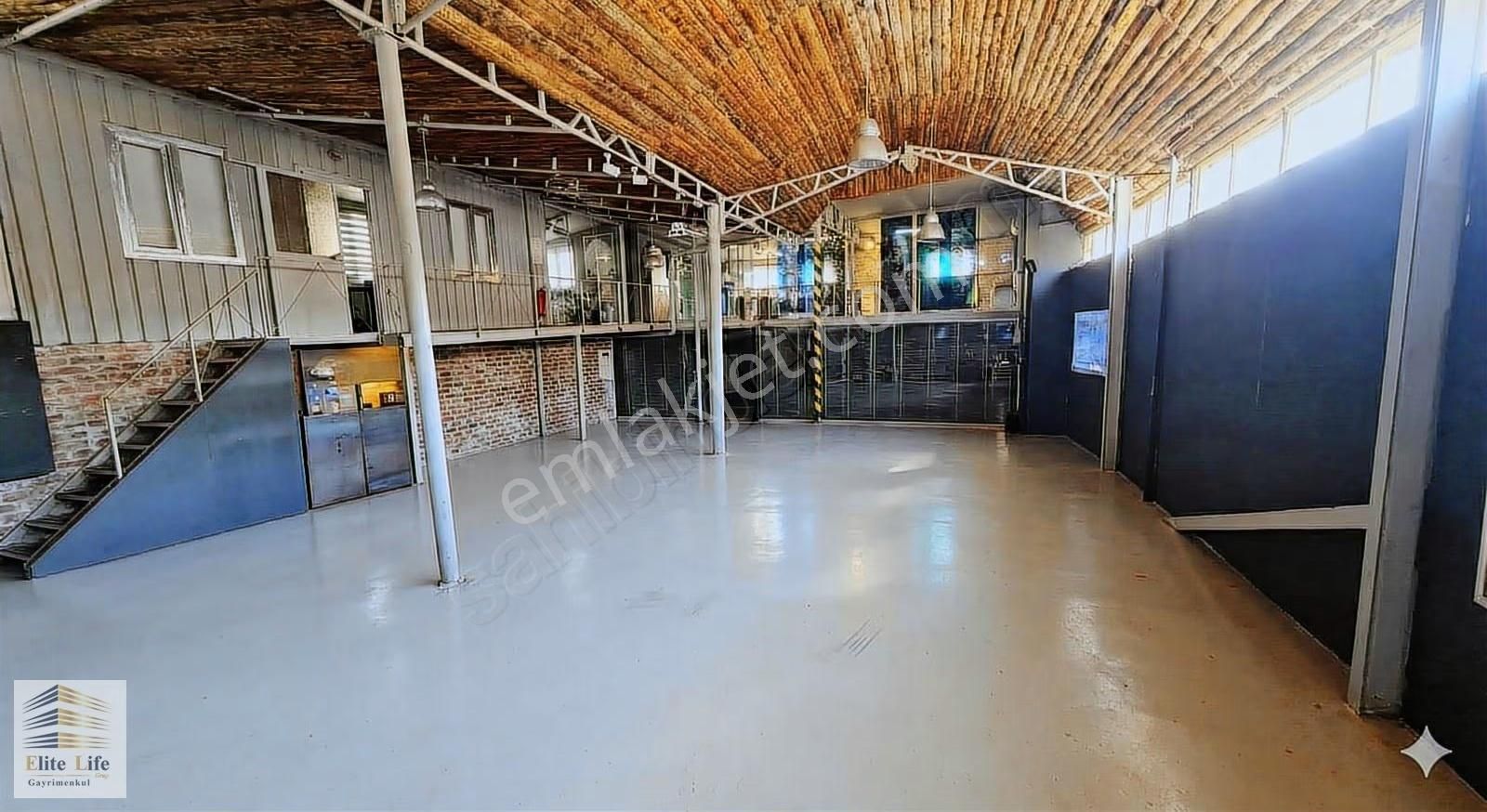 Beykoz Fsm Yanı, Ruhsatlı 350m² Ticari Müstakil Kiralık İşyeri