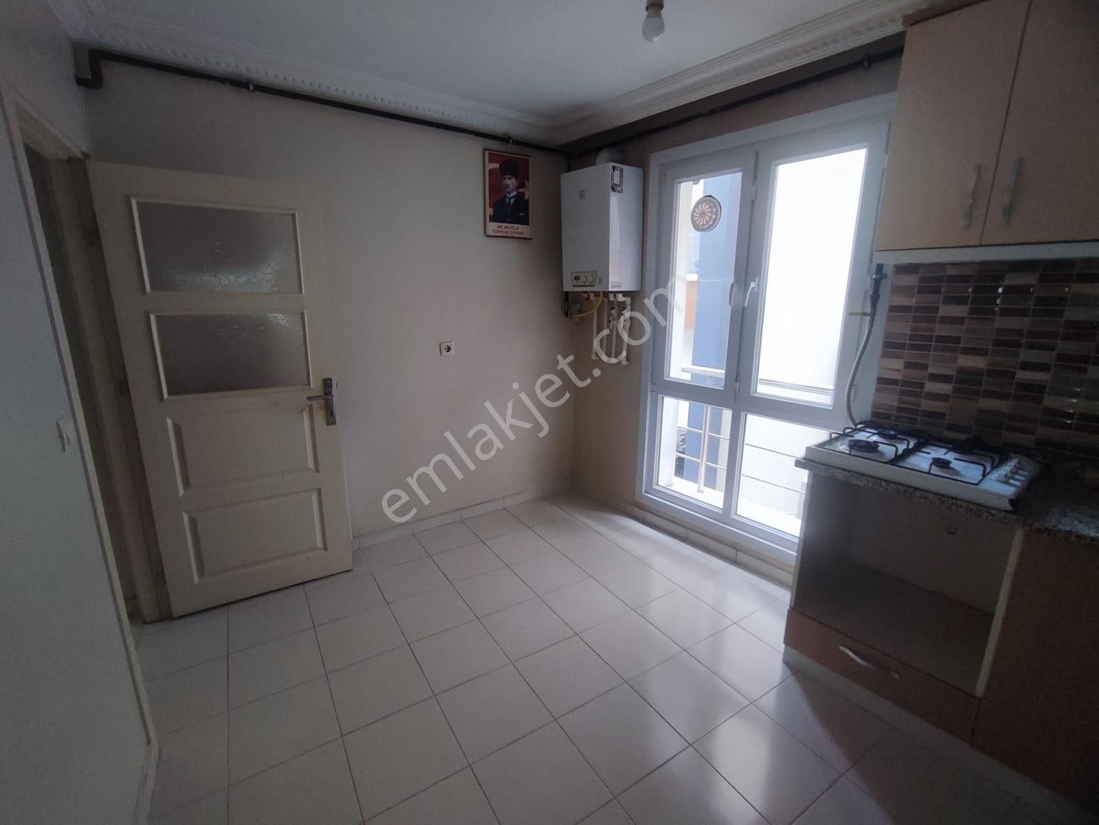 Reha Medin Armağanevler, Çakmak Metroya 8 Yürüme 80m2 Arakat 2+1 - Görsel 10