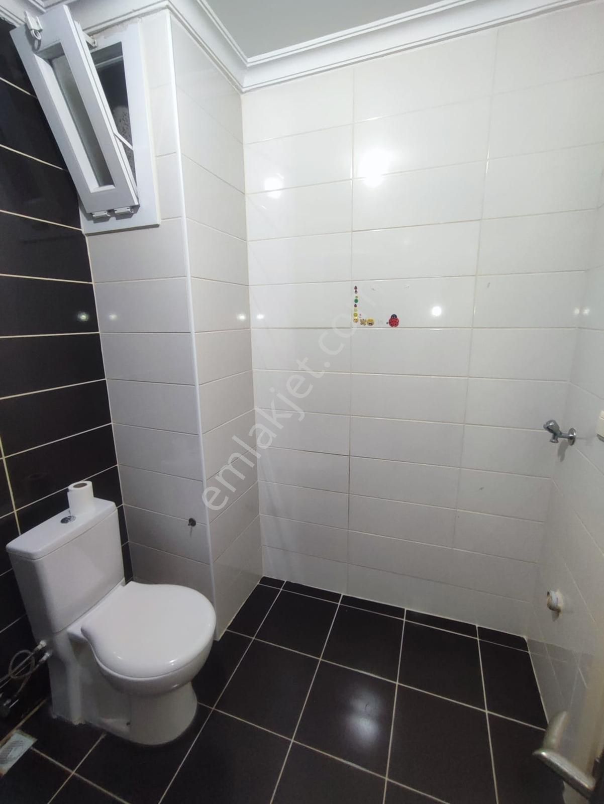 Reha Medin Armağanevler, Çakmak Metroya 8 Yürüme 80m2 Arakat 2+1 - Görsel 8