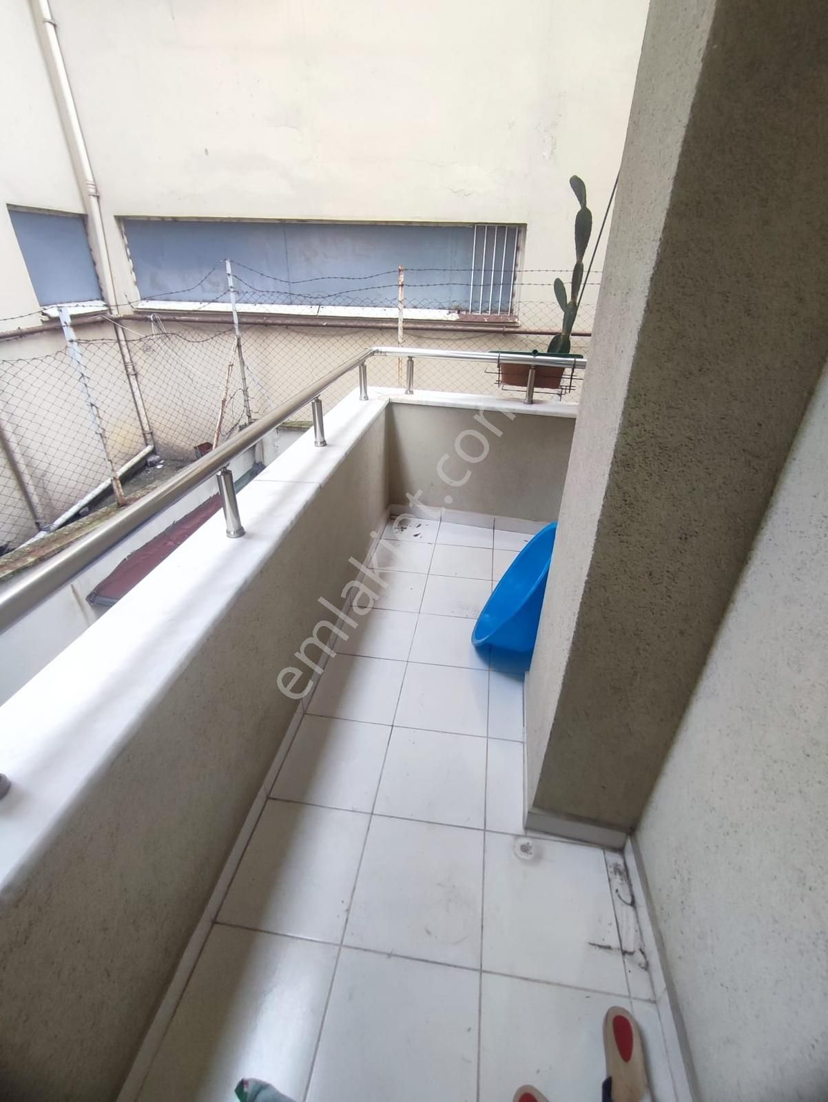 Reha Medin Armağanevler, Çakmak Metroya 8 Yürüme 80m2 Arakat 2+1 - Görsel 5