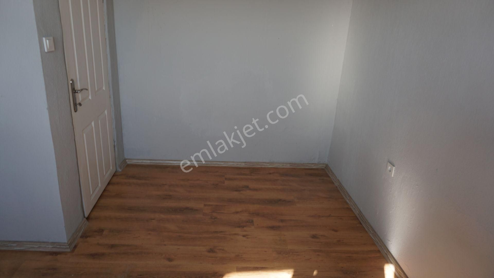Çiğli Güzeltepe Kiralık Daire Dogalgazlı Çiğli Serkan Emlak Dan - Görsel 24