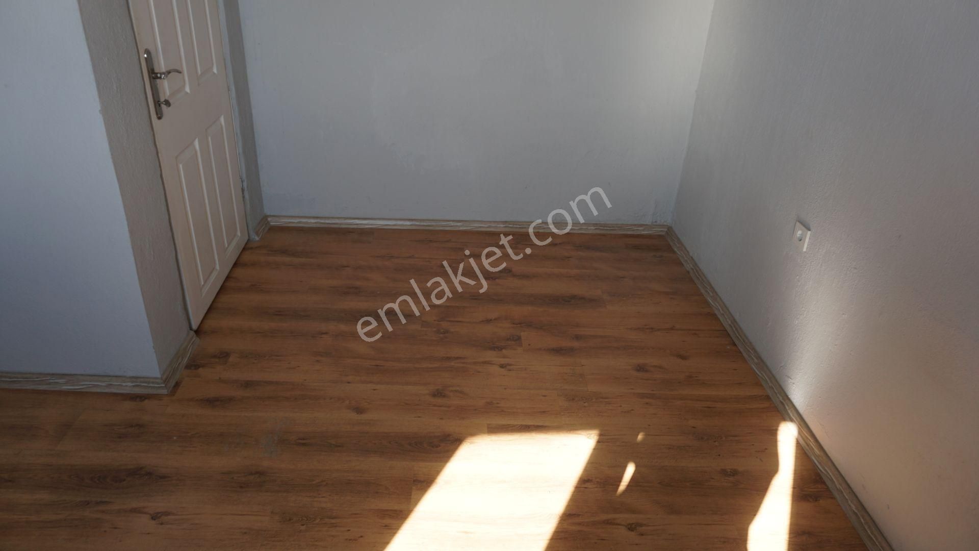 Çiğli Güzeltepe Kiralık Daire Dogalgazlı Çiğli Serkan Emlak Dan - Görsel 23
