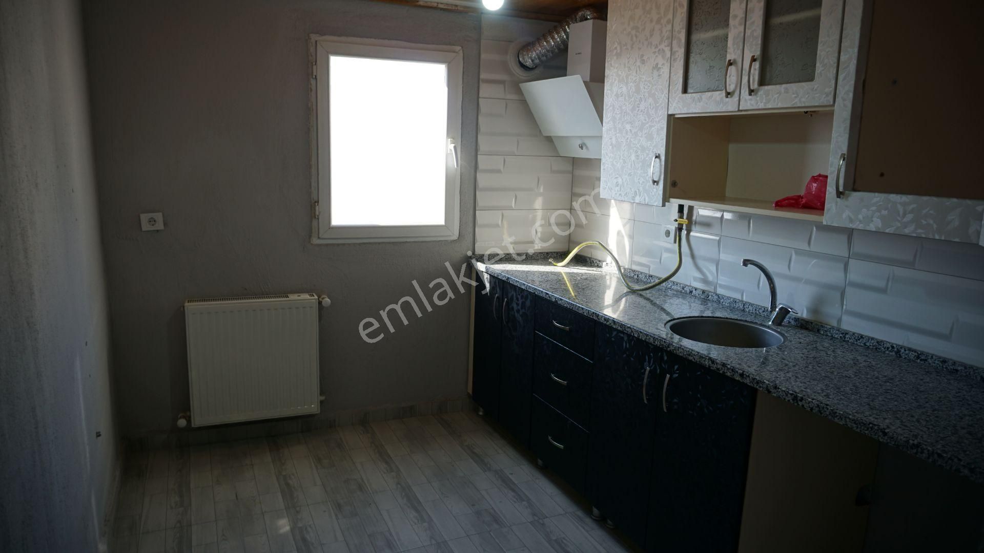 Çiğli Güzeltepe Kiralık Daire Dogalgazlı Çiğli Serkan Emlak Dan