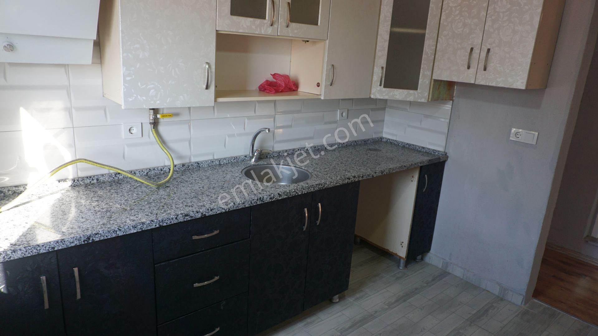 Çiğli Güzeltepe Kiralık Daire Dogalgazlı Çiğli Serkan Emlak Dan - Görsel 10