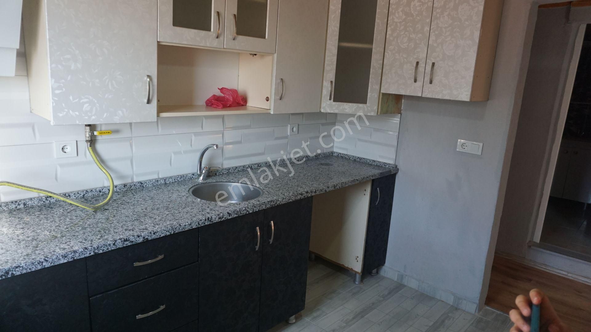 Çiğli Güzeltepe Kiralık Daire Dogalgazlı Çiğli Serkan Emlak Dan - Görsel 6