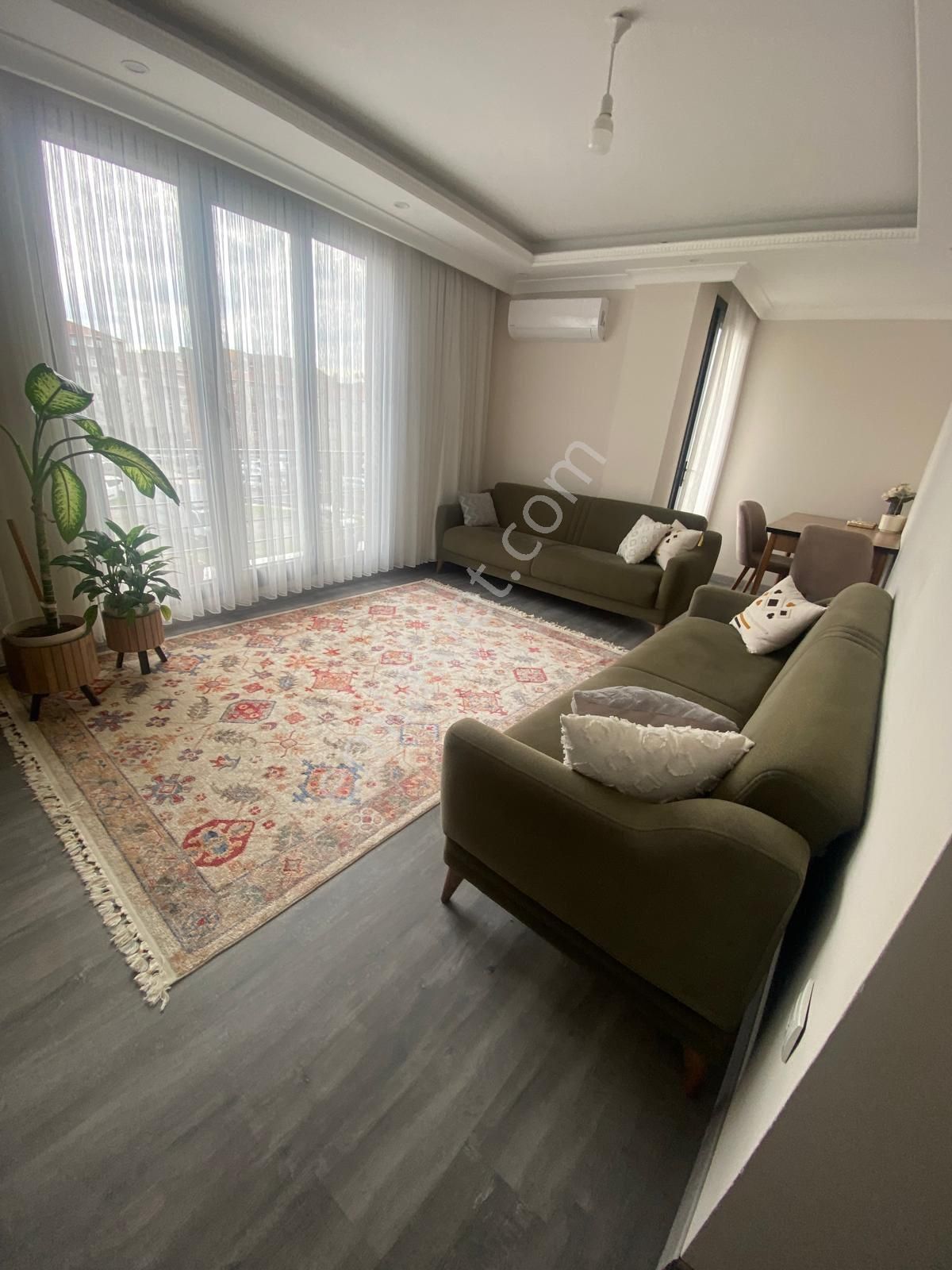 Denizköşkler’de 3+1 Yeni Bina 130m2 Kapalı Otoparklı Acil Satılık Ara Kat Daire