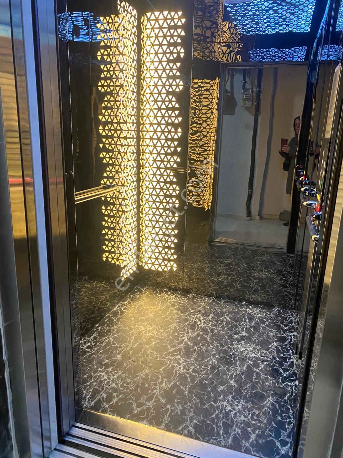 Denizköşkler’de 3+1 Yeni Bina 130m2 Kapalı Otoparklı Acil Satılık Ara Kat Daire - Görsel 12