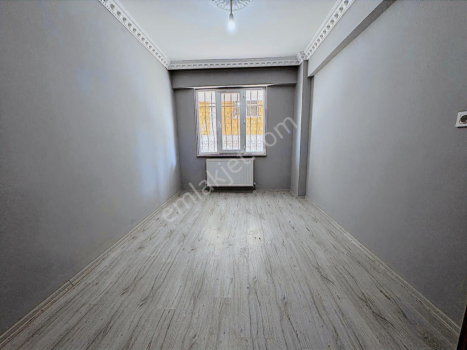 Mevlana Mah Okullar Bölgesinde Kullanıma Hazır 2+0 Satılık Daire - Görsel 2