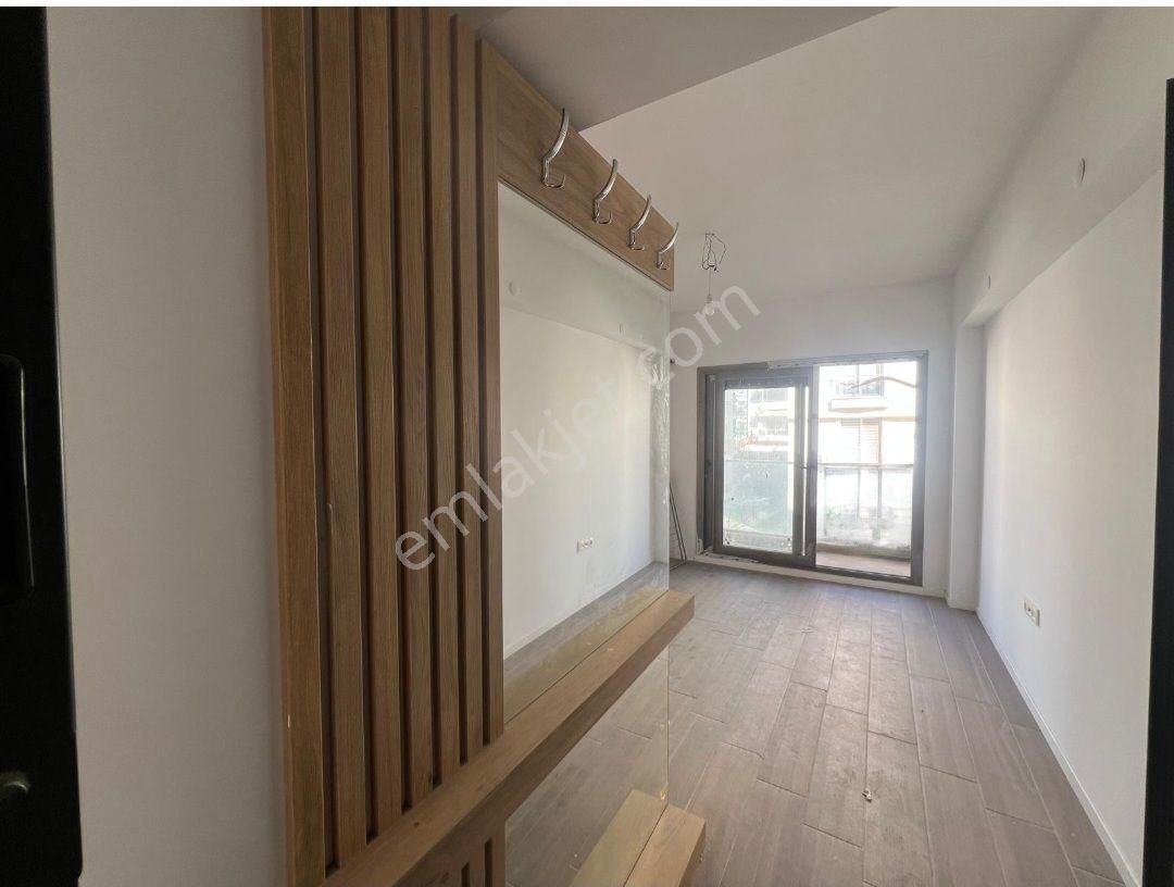 Nihal Bel'den Seyrek'te, Bakırçay Üniversitesi'ne Komşu 2+1 - Görsel 9