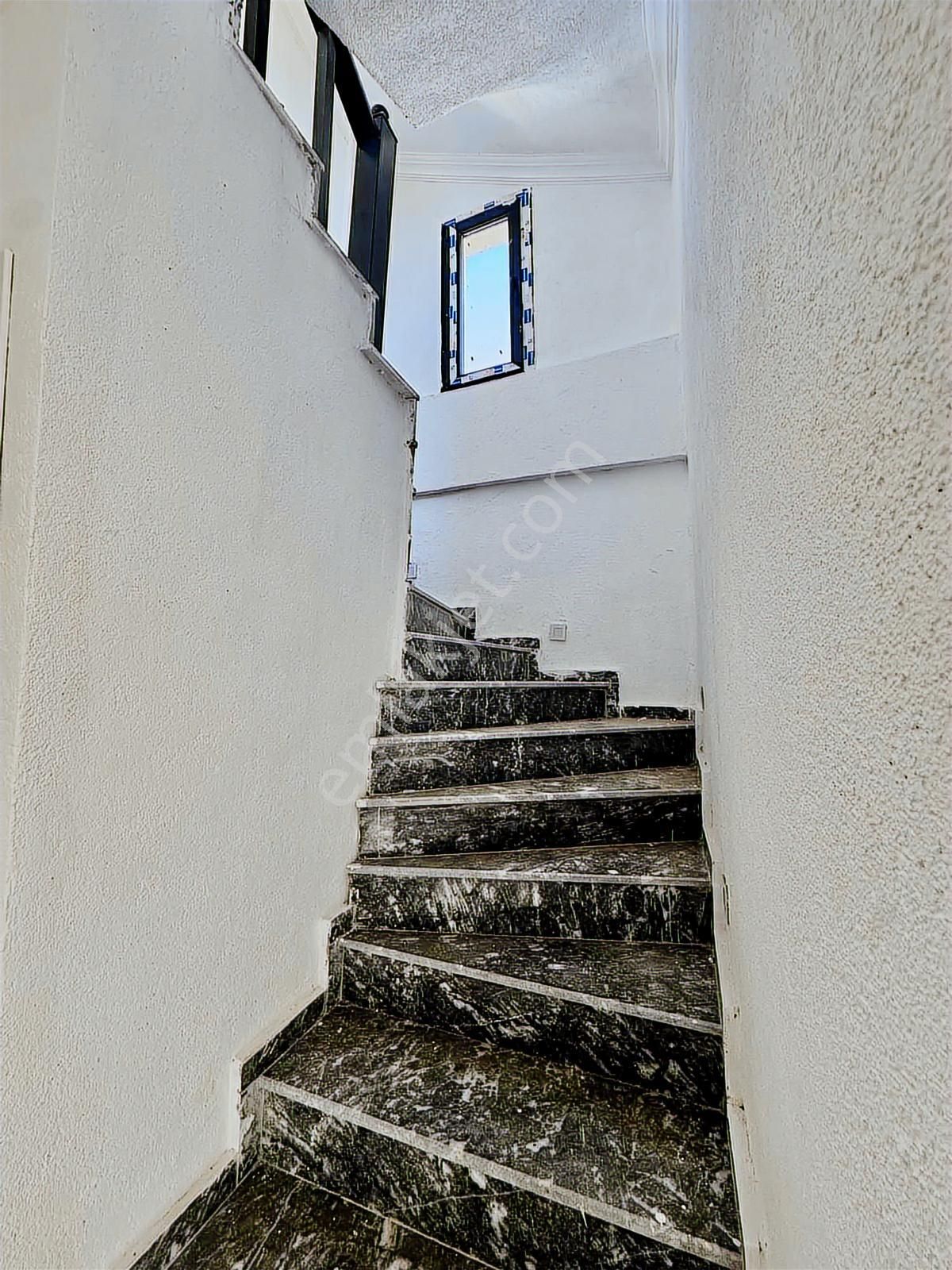 Takas Teklifine Açık Deniz Manzaralı Havuzlu Müstakil Villa - Görsel 2