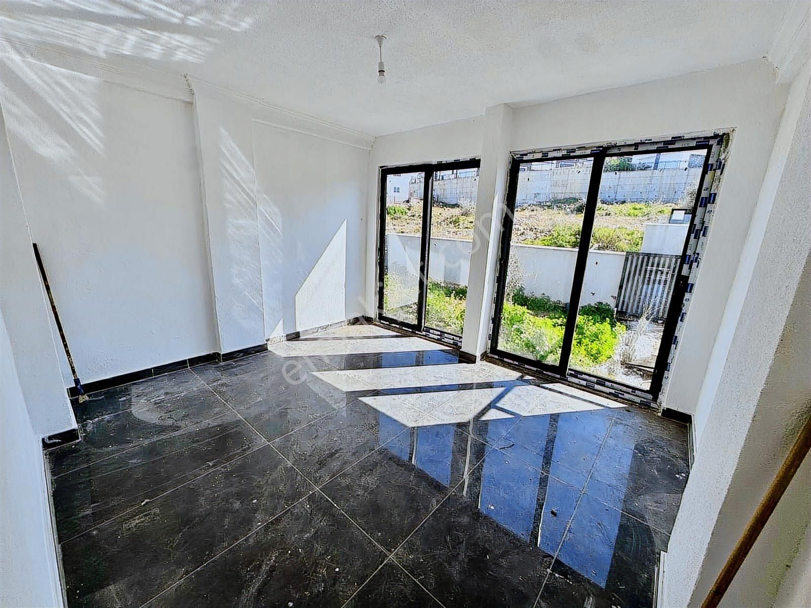 Takas Teklifine Açık Deniz Manzaralı Havuzlu Müstakil Villa - Görsel 14