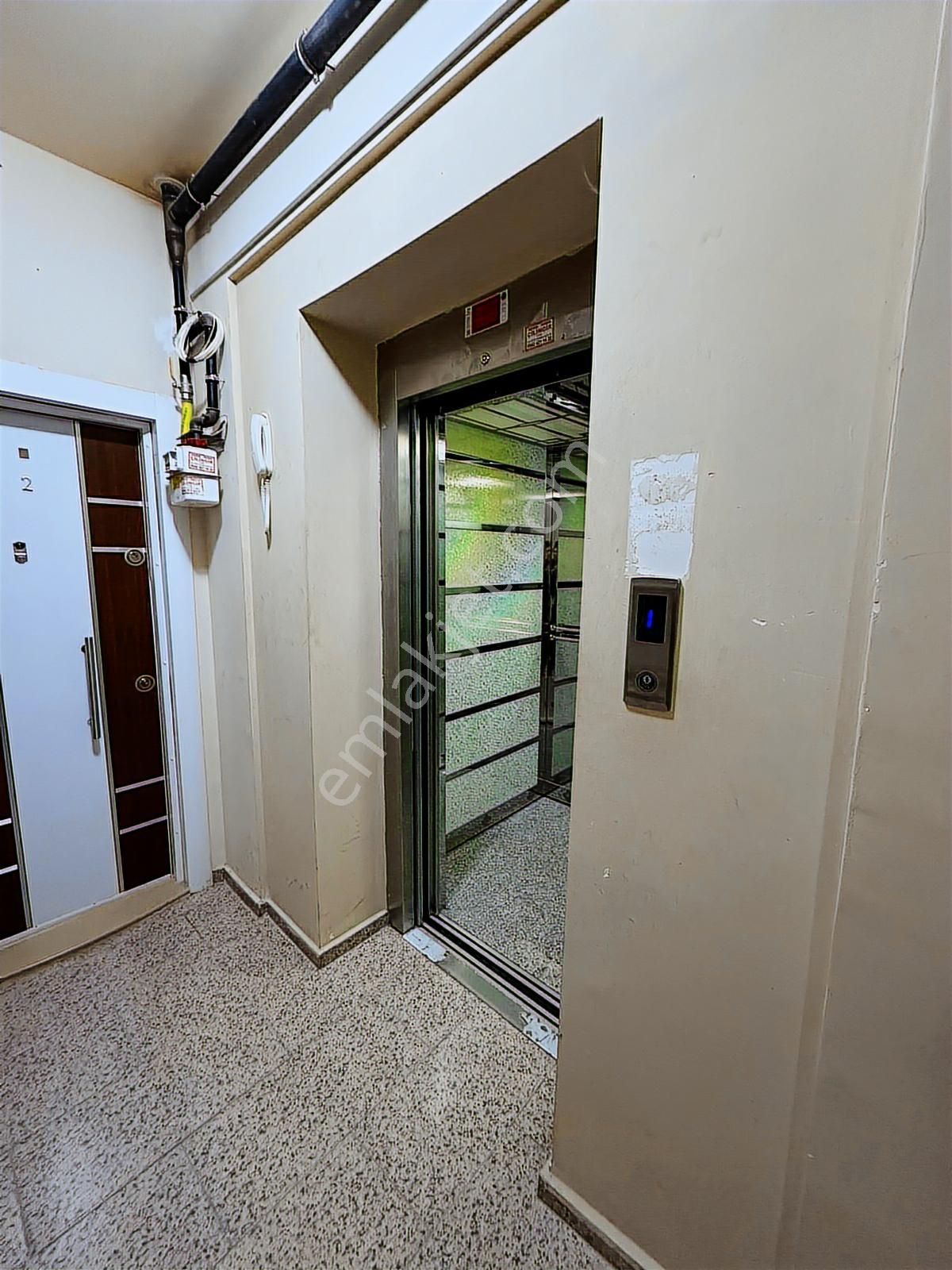 Bakırçay Üni. Yakını Köşe 1+1 K.doğalgazlı Ful Eşyalı Daire - Görsel 9