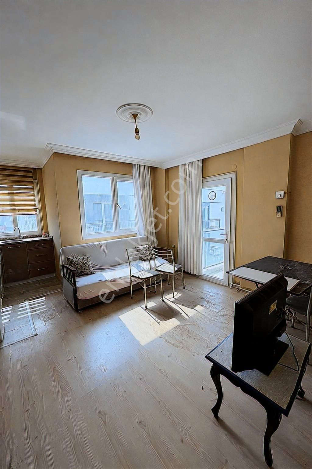 Bakırçay Üni. Yakını Köşe 1+1 K.doğalgazlı Ful Eşyalı Daire