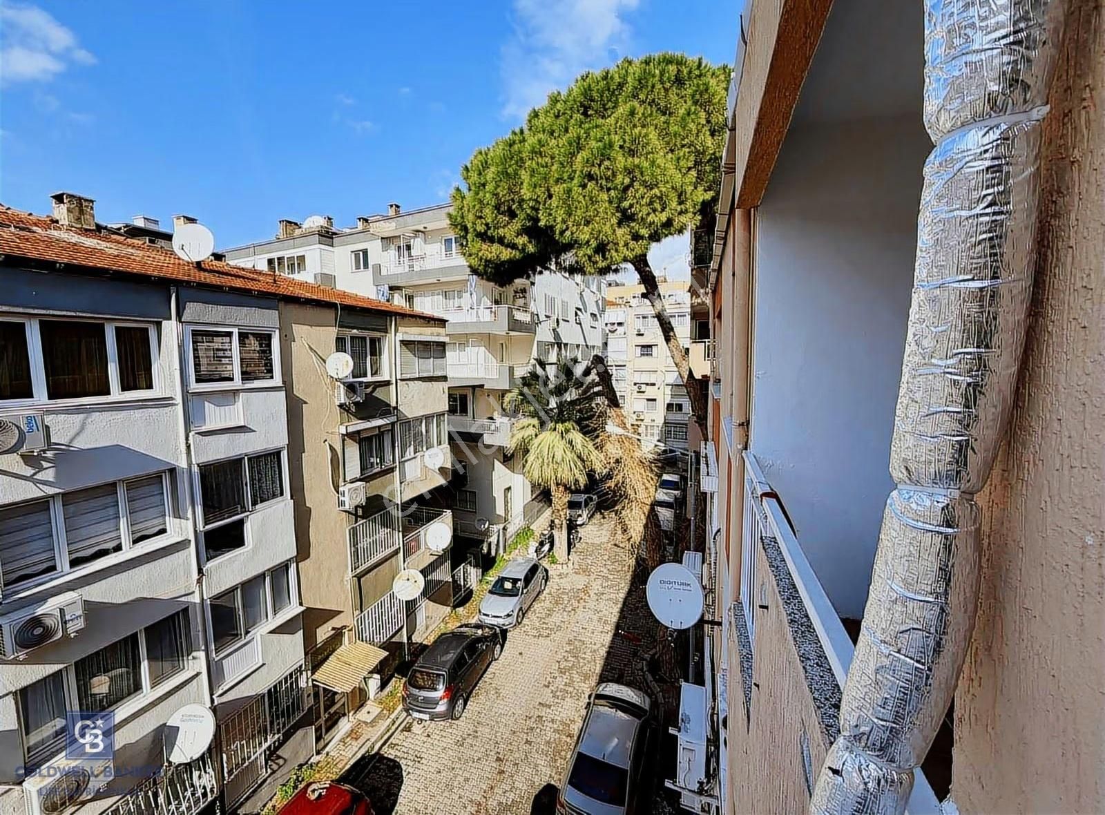 Karşıyaka Bahariye Mahallesinde Eşyalı Kiralık 3+1 Daire - Görsel 21