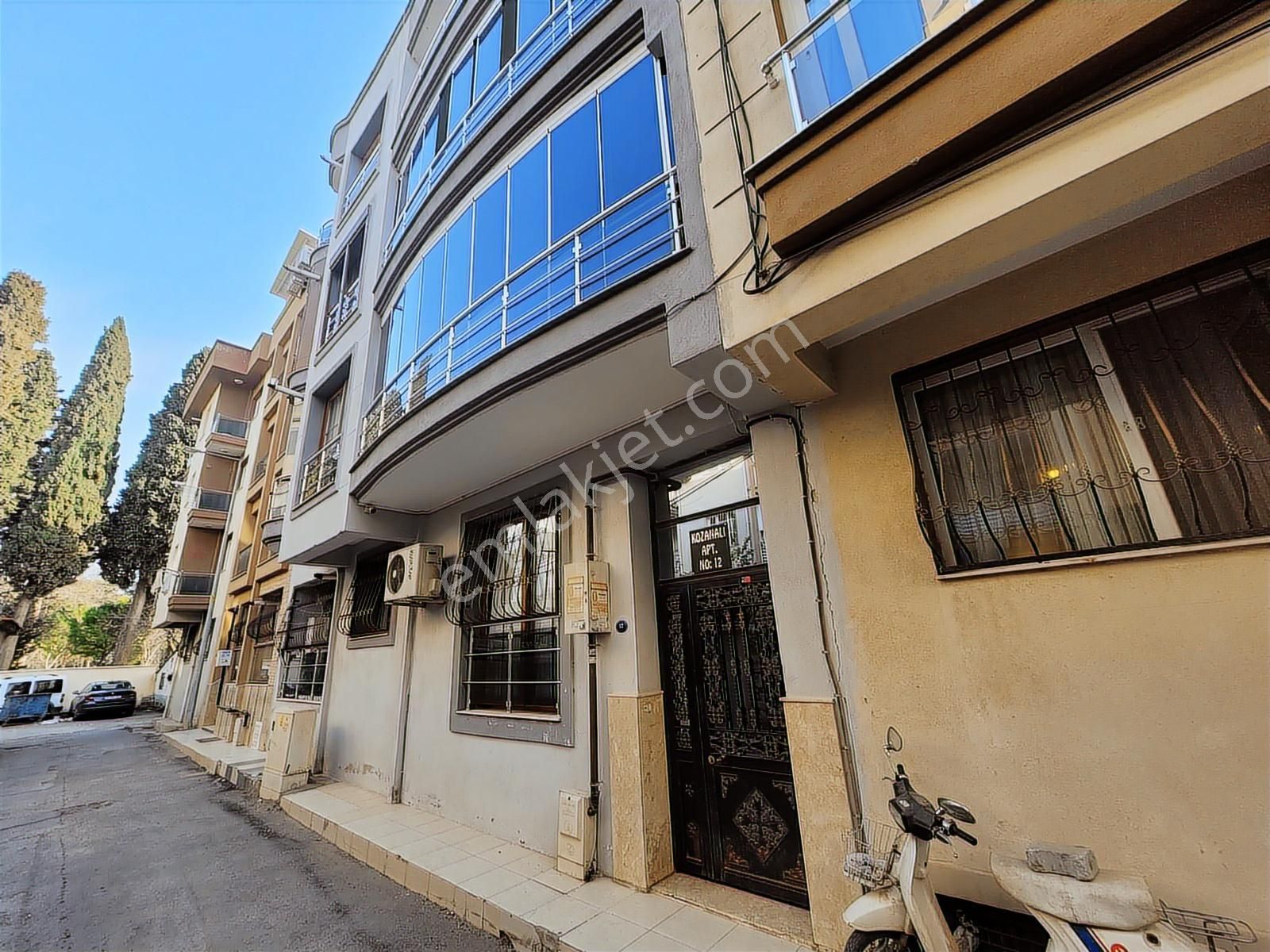 Buca Hasanağa Bahçesı Manzaralı 2+1 Full Yapılı Daıre - Görsel 14