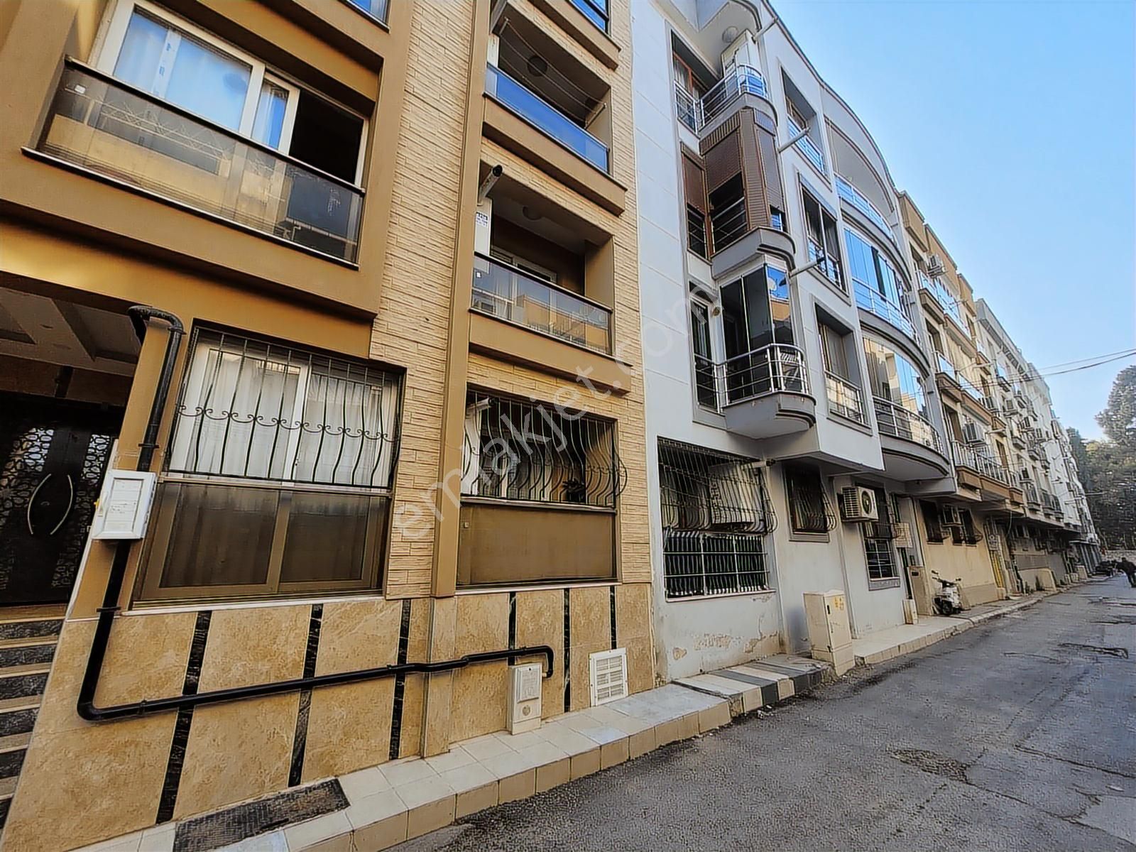 Buca Hasanağa Bahçesı Manzaralı 2+1 Full Yapılı Daıre - Görsel 7