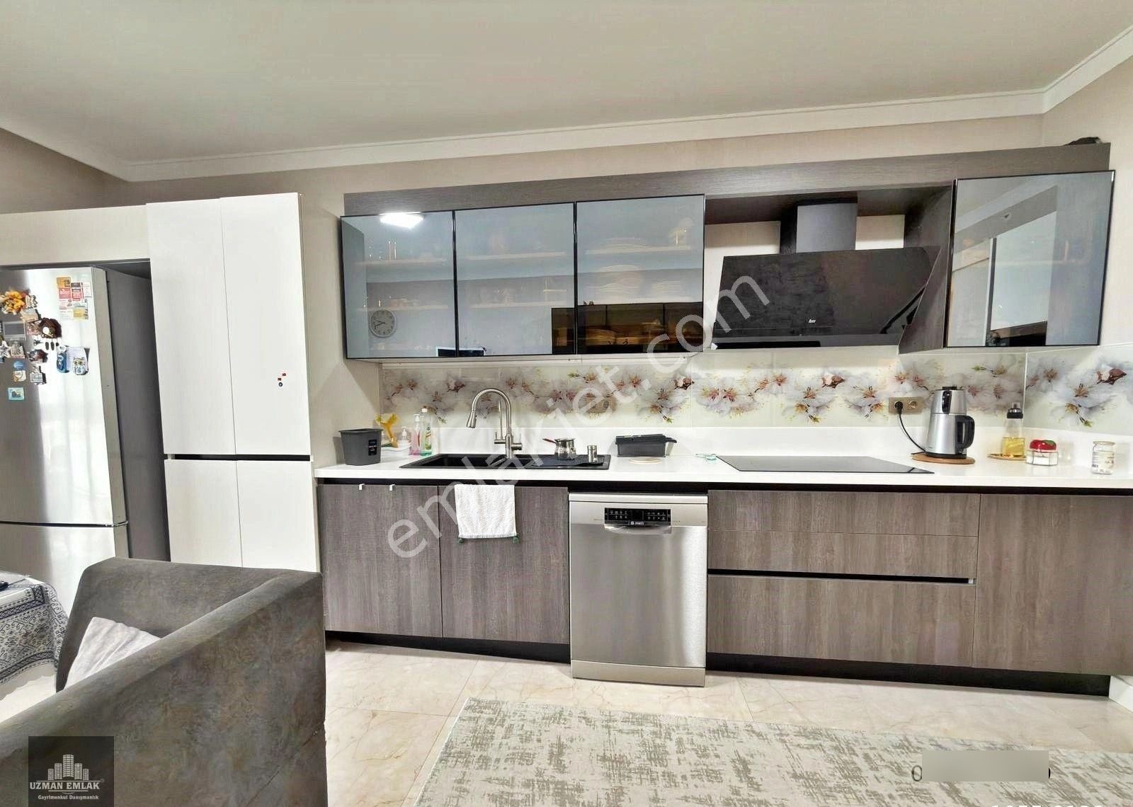 Nata Vega Karşısında 4+1 Lüks Daire | 213 M² Net | Kış Bahçeli - Görsel 4