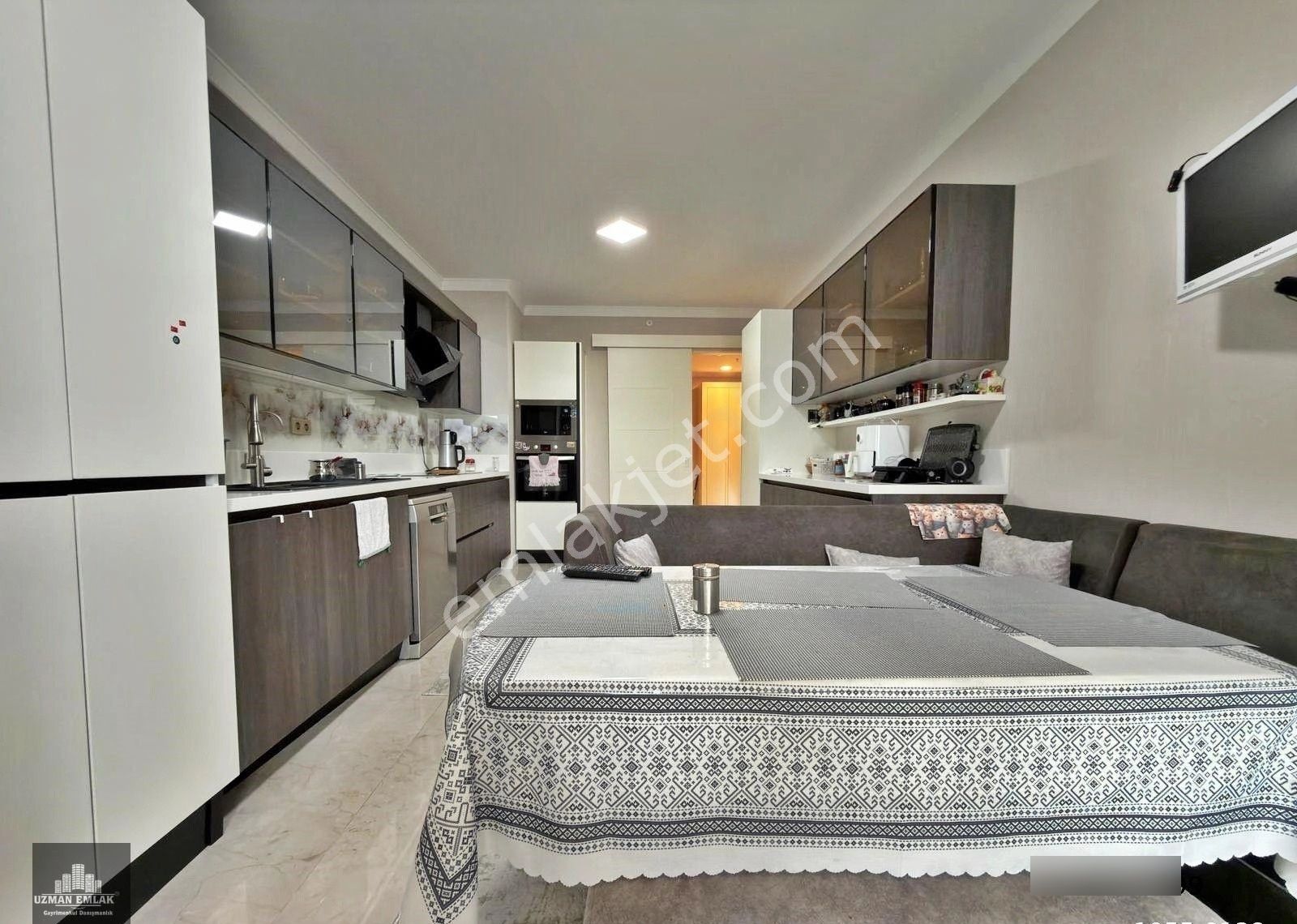 Nata Vega Karşısında 4+1 Lüks Daire | 213 M² Net | Kış Bahçeli - Görsel 16